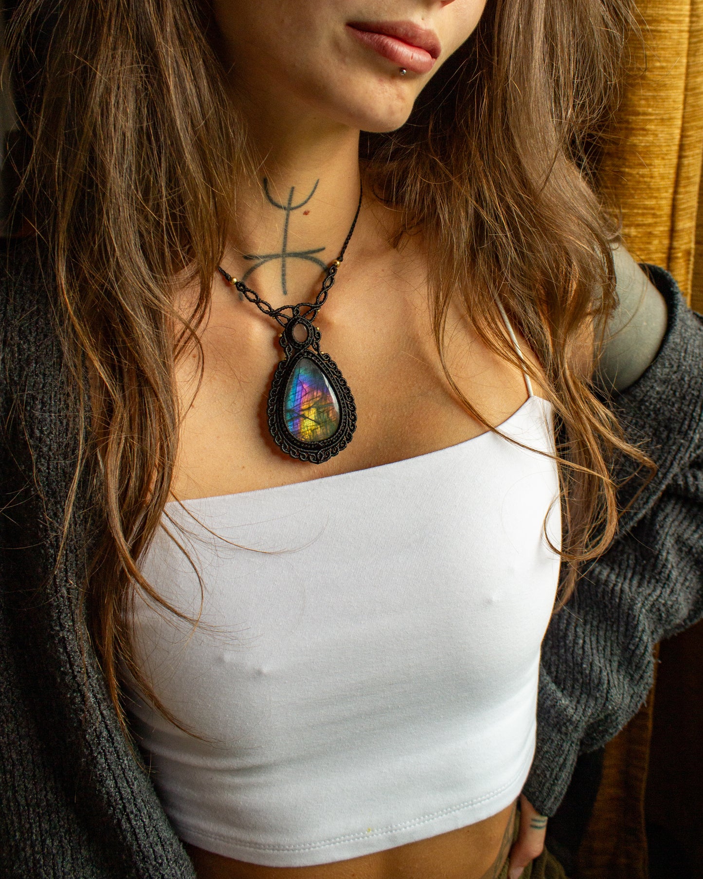 Rose Quartz & Labradorite macrame necklace