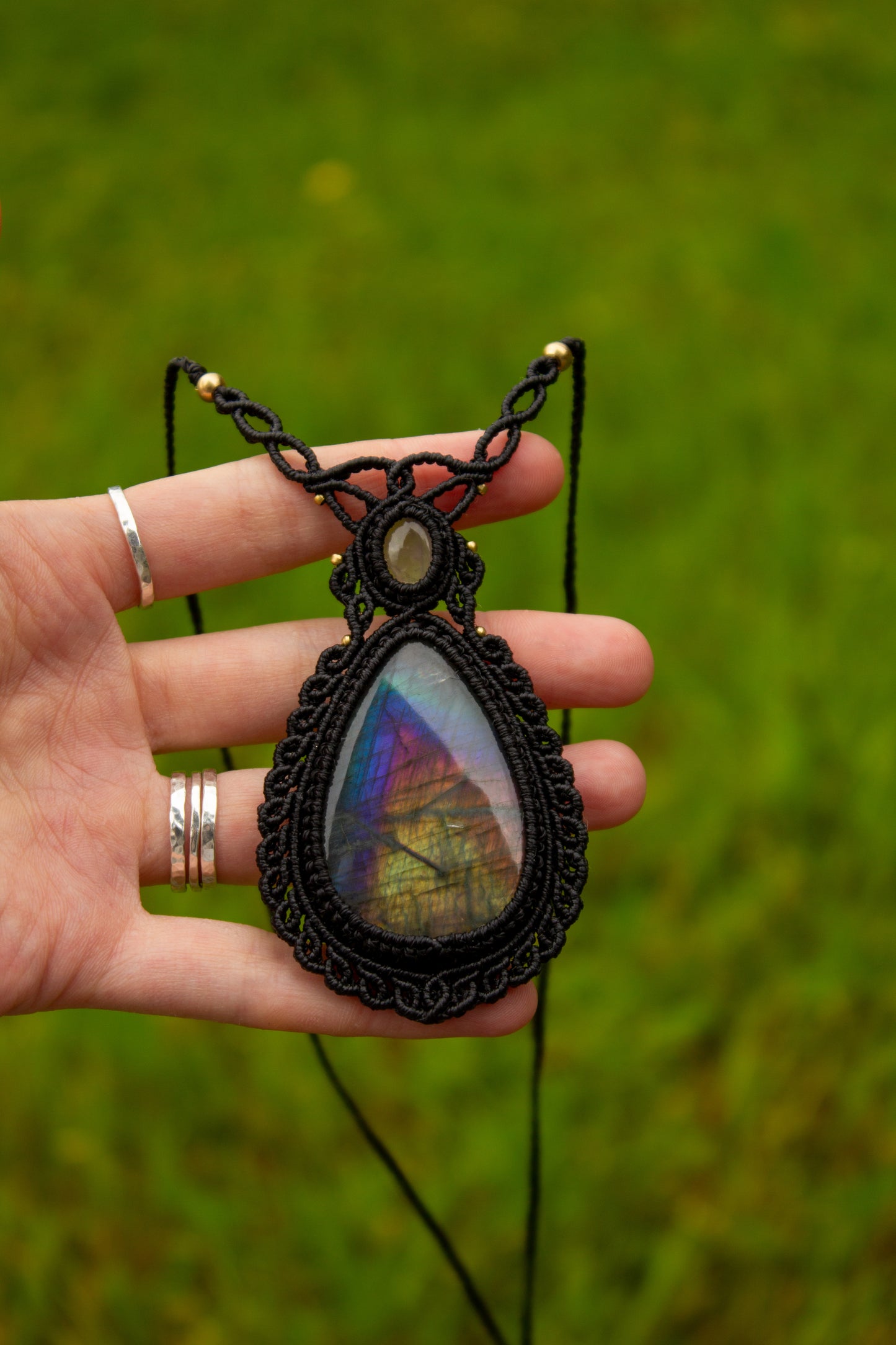 Rose Quartz & Labradorite macrame necklace