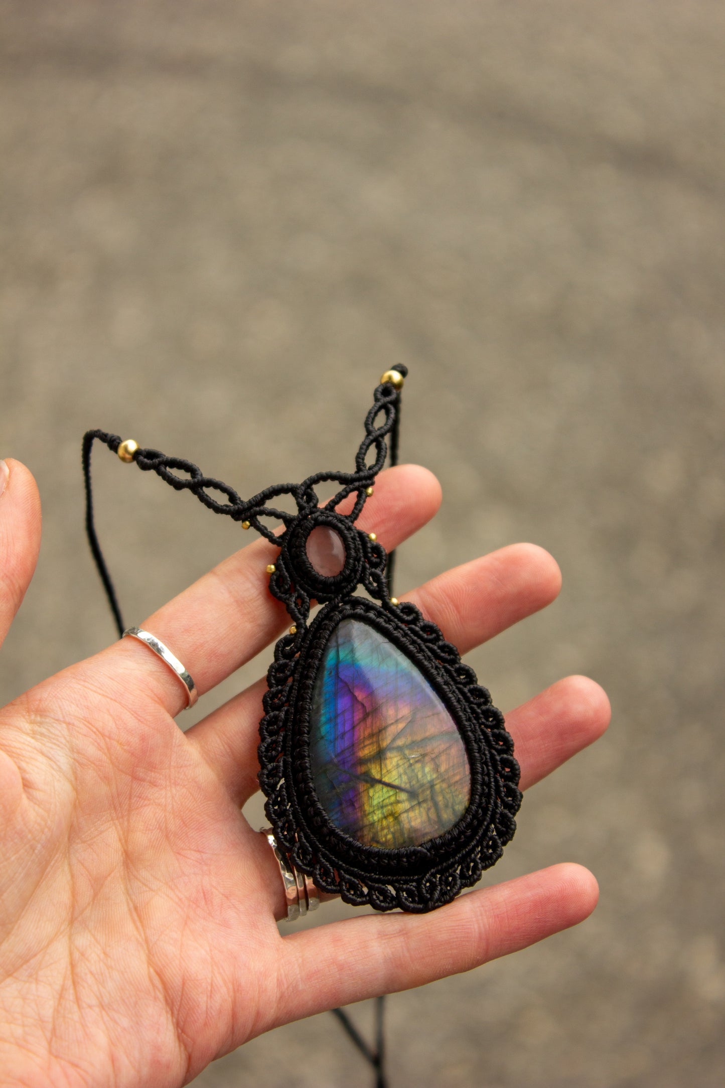 Rose Quartz & Labradorite macrame necklace