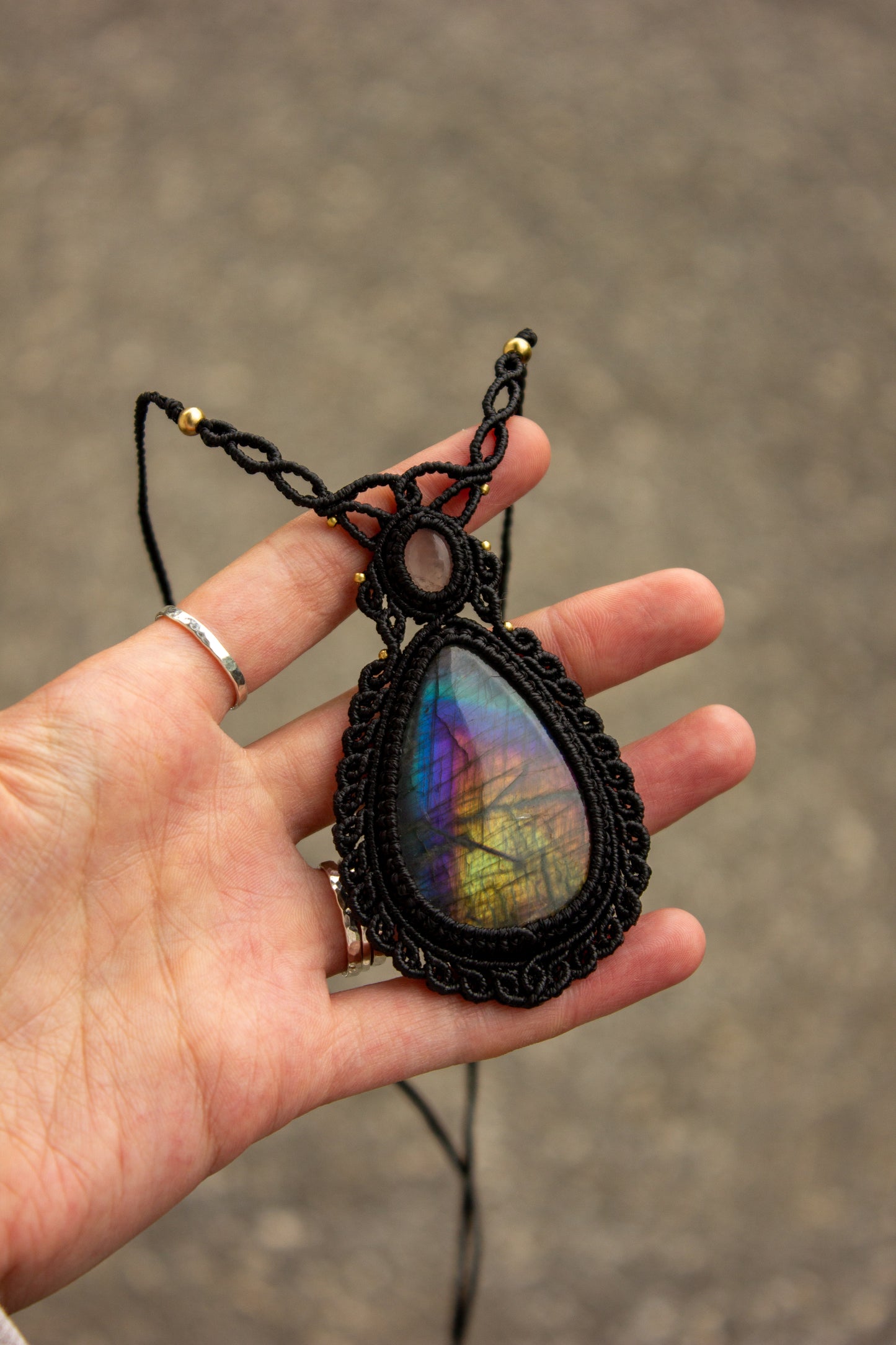 Rose Quartz & Labradorite macrame necklace