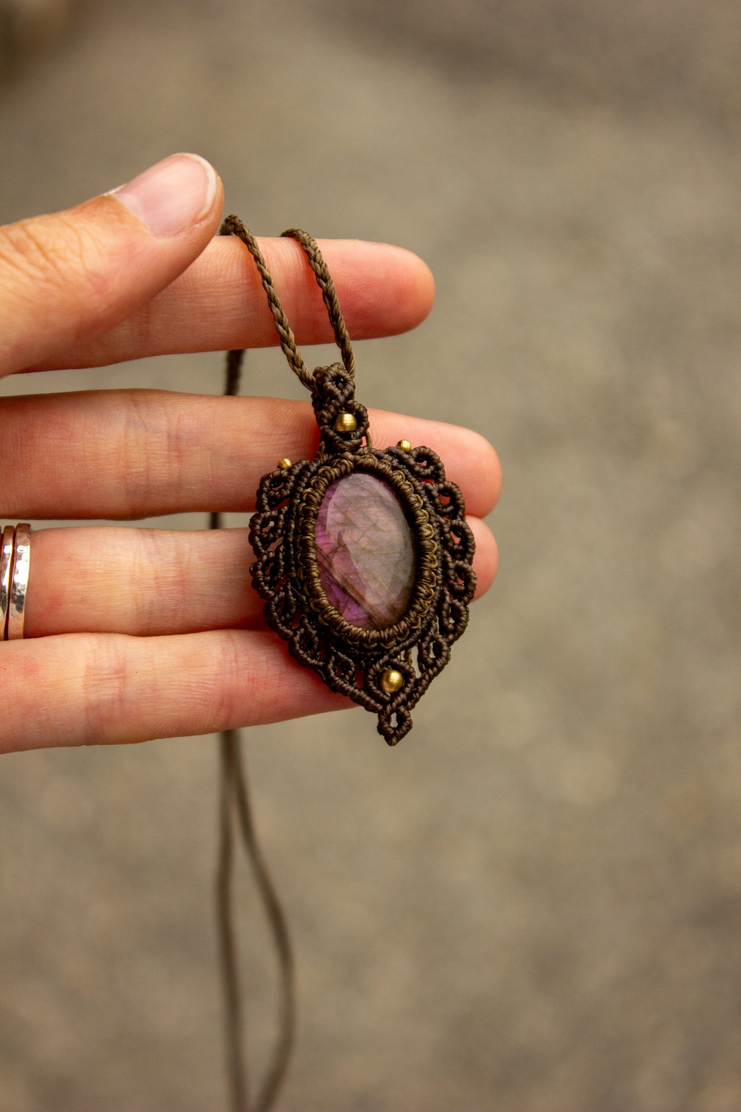 Labradorite macrame necklace