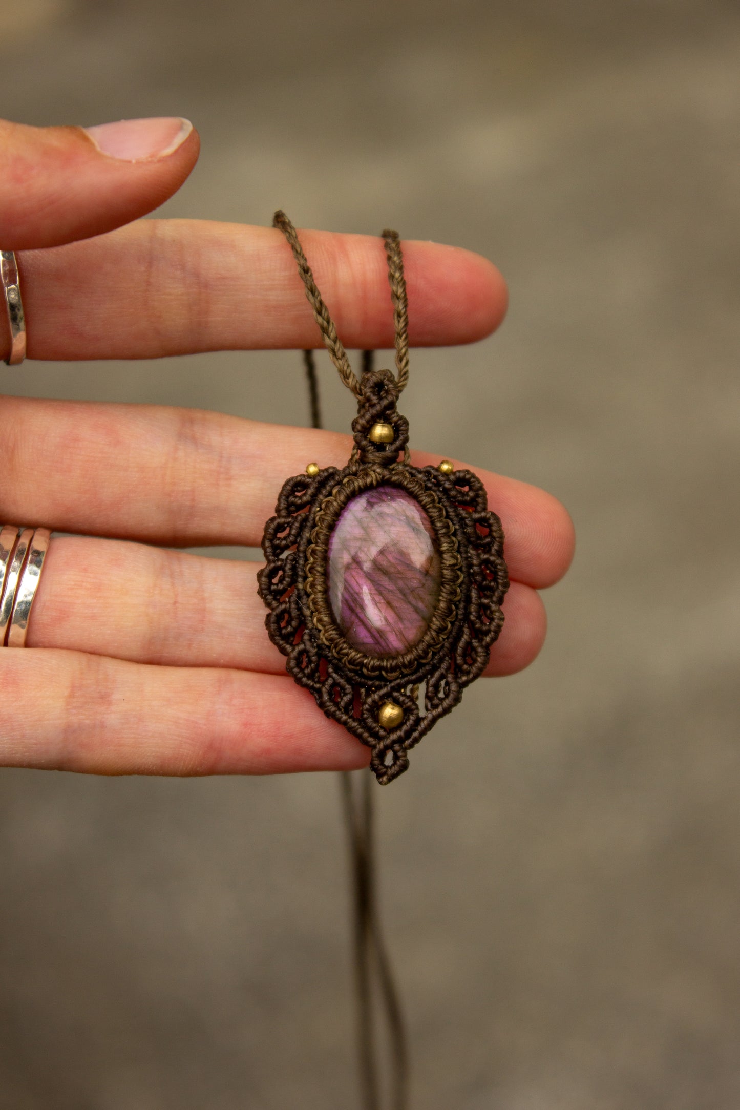 Labradorite macrame necklace
