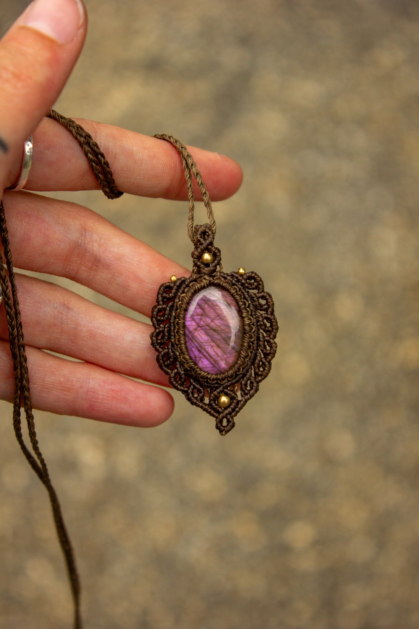 Labradorite macrame necklace