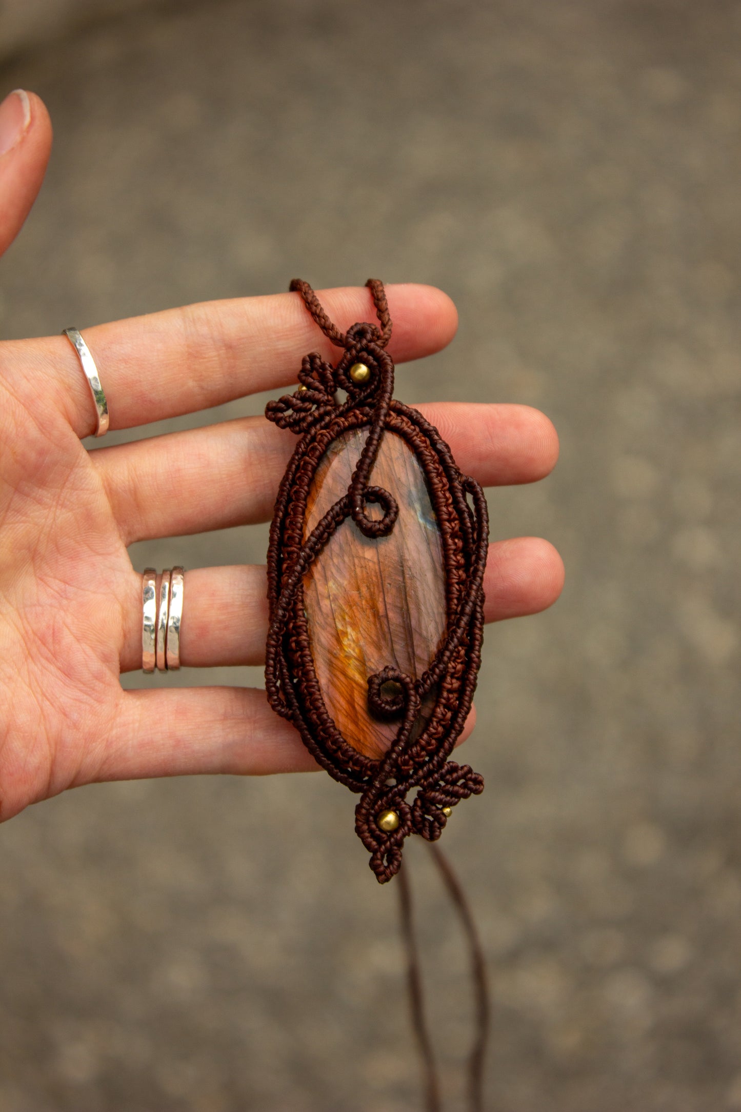 Labradorite macrame necklace
