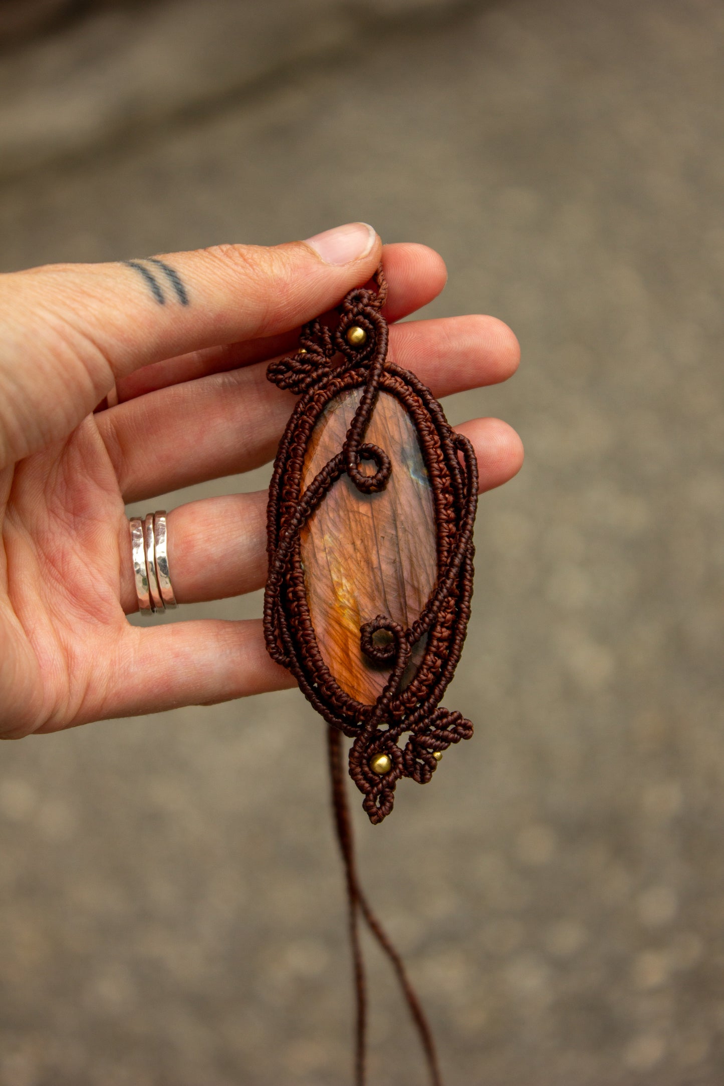 Labradorite macrame necklace