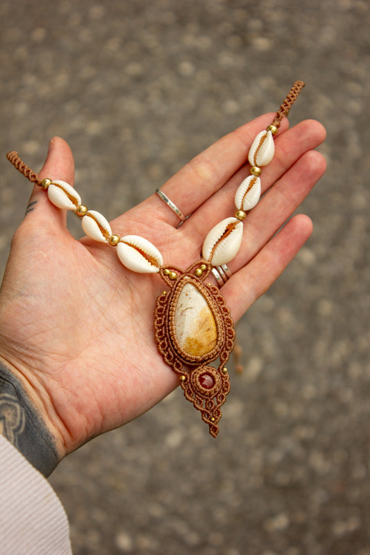 Polka Dot Jasper & Carnelian macrame necklace