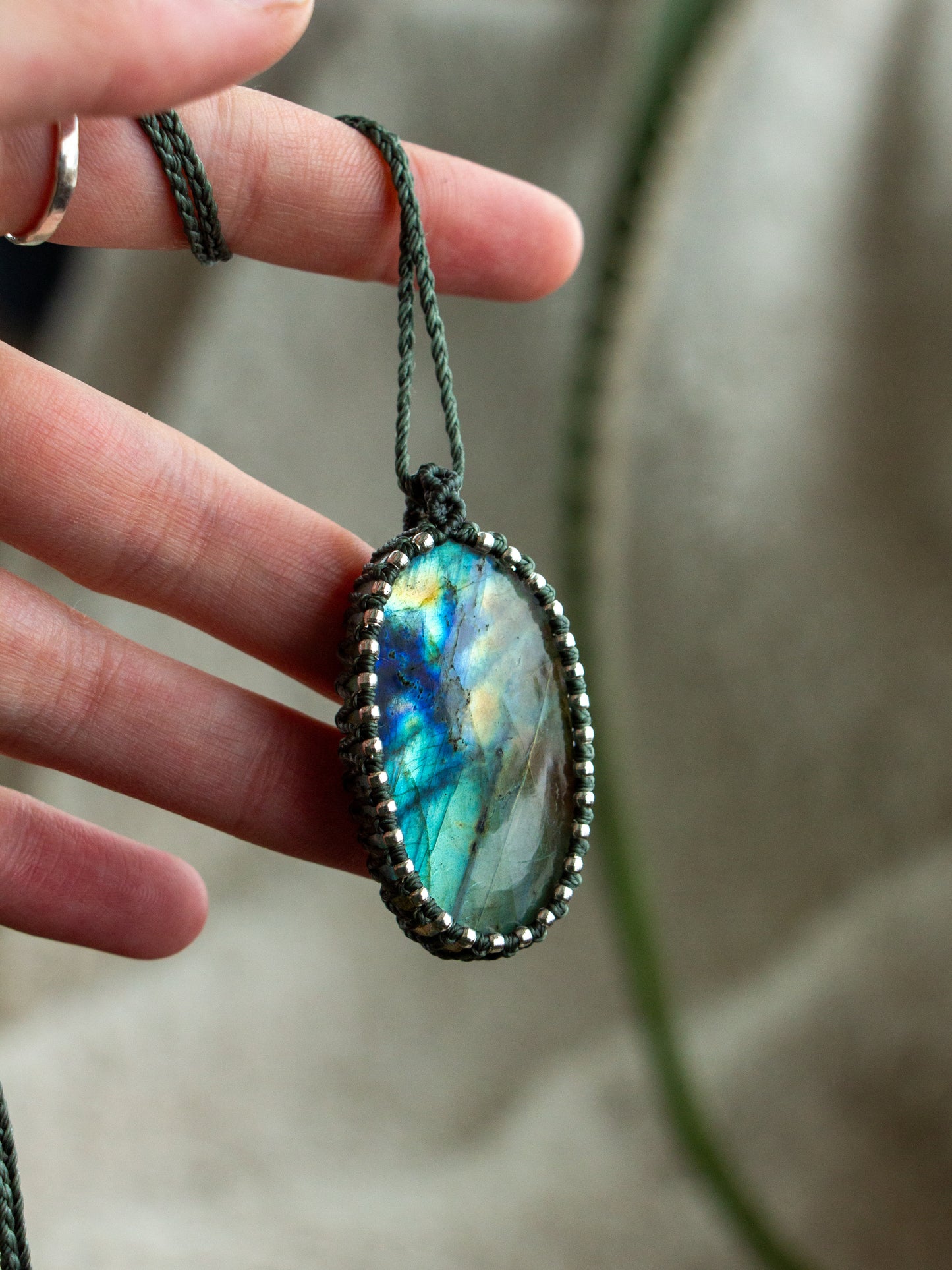 Labradorite macrame necklace