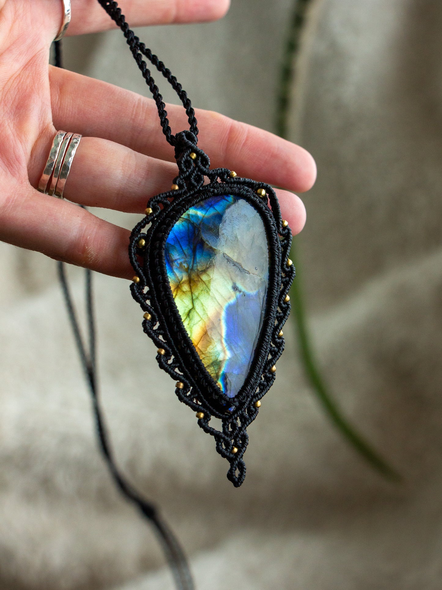 Labradorite macrame necklace