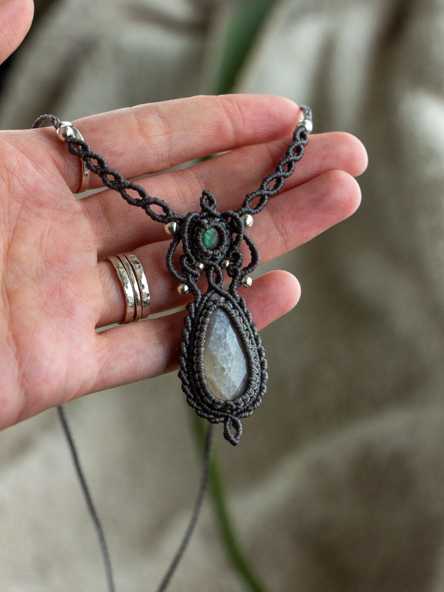 Labradorite & Grey Moonstone macrame necklace