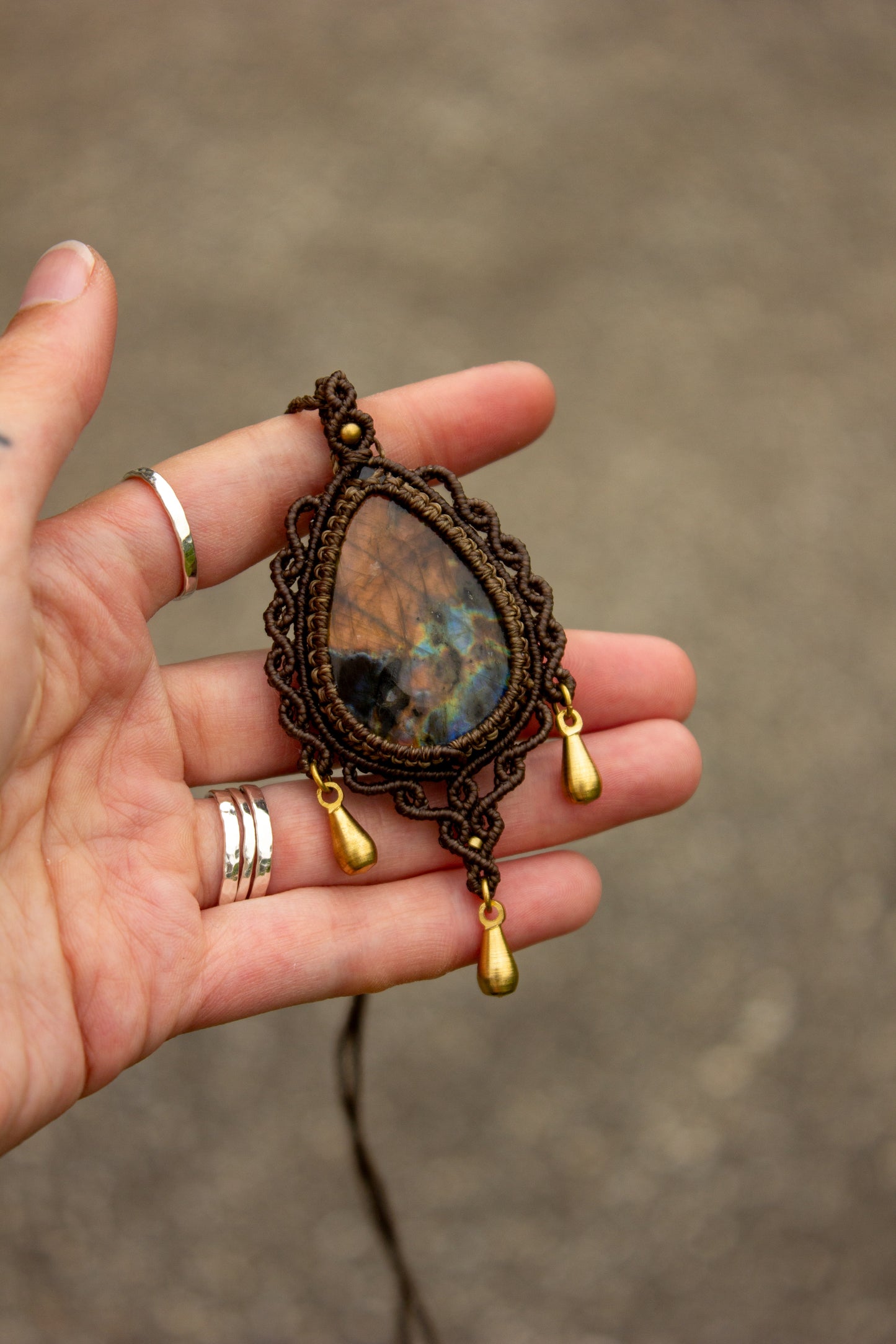 Labradorite macrame necklace