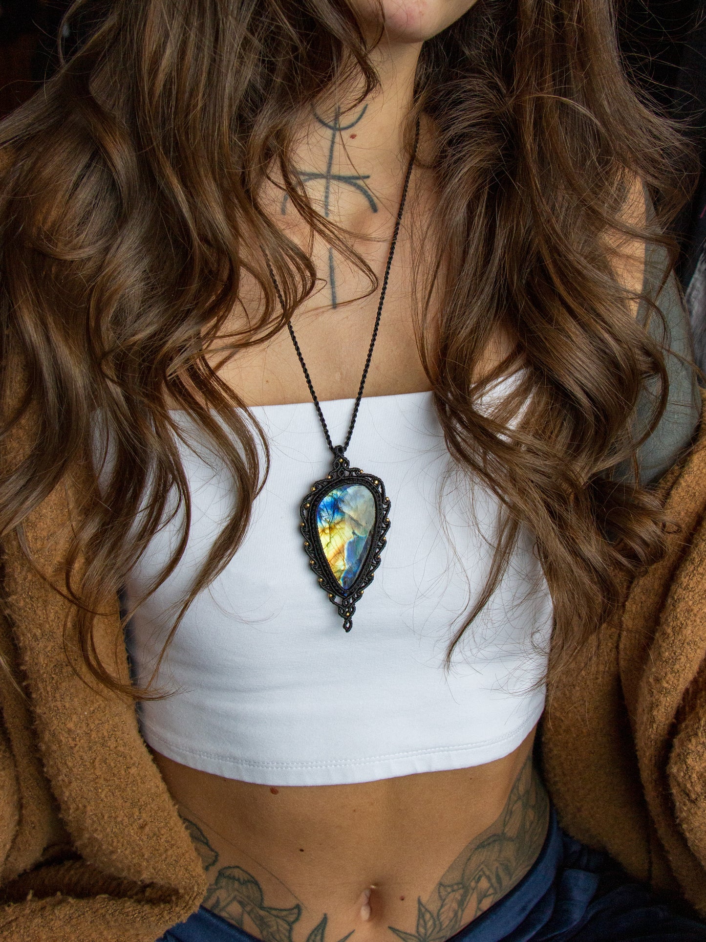 Labradorite macrame necklace