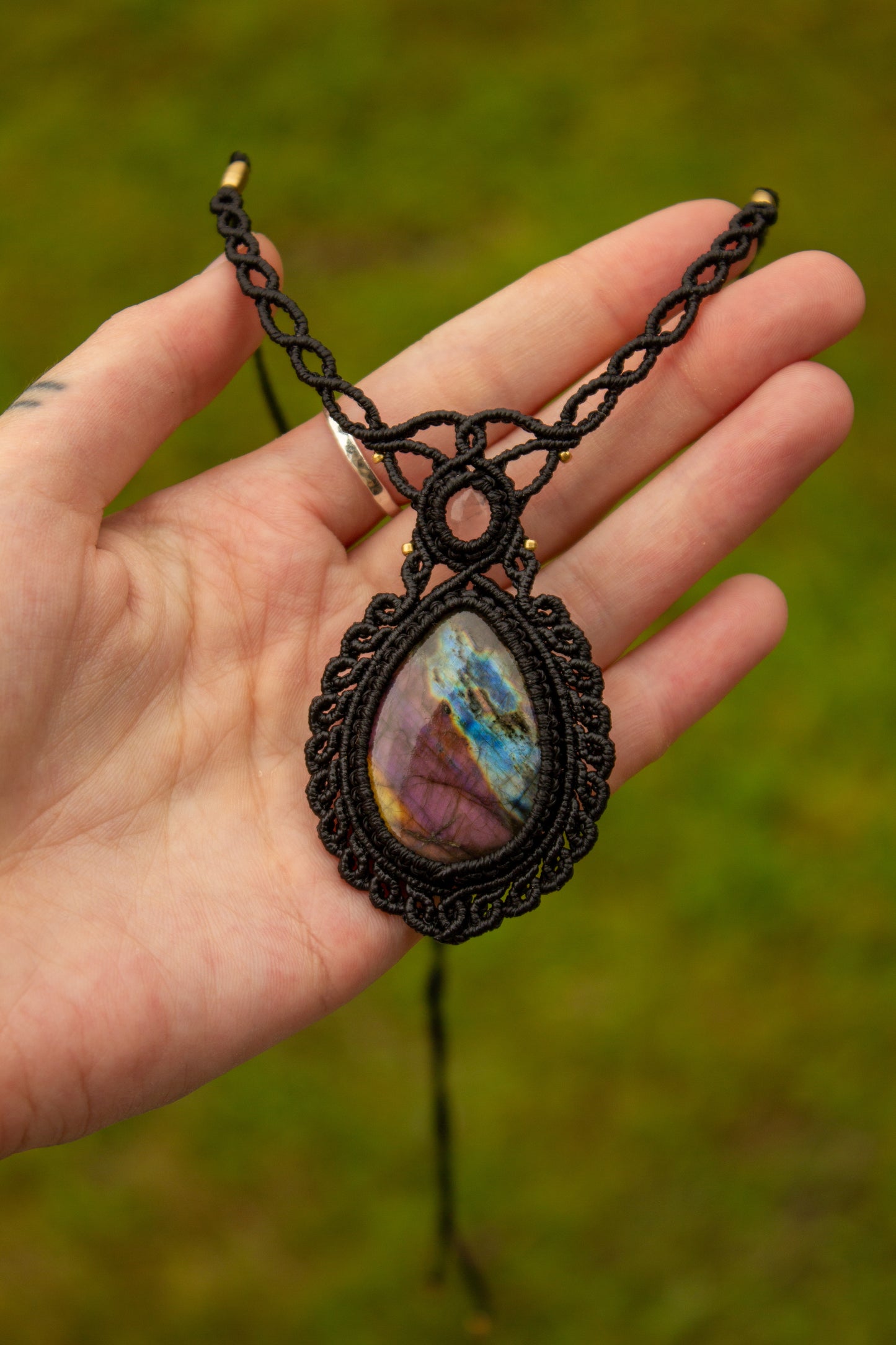 Rose Quartz & Labradorite macrame necklace