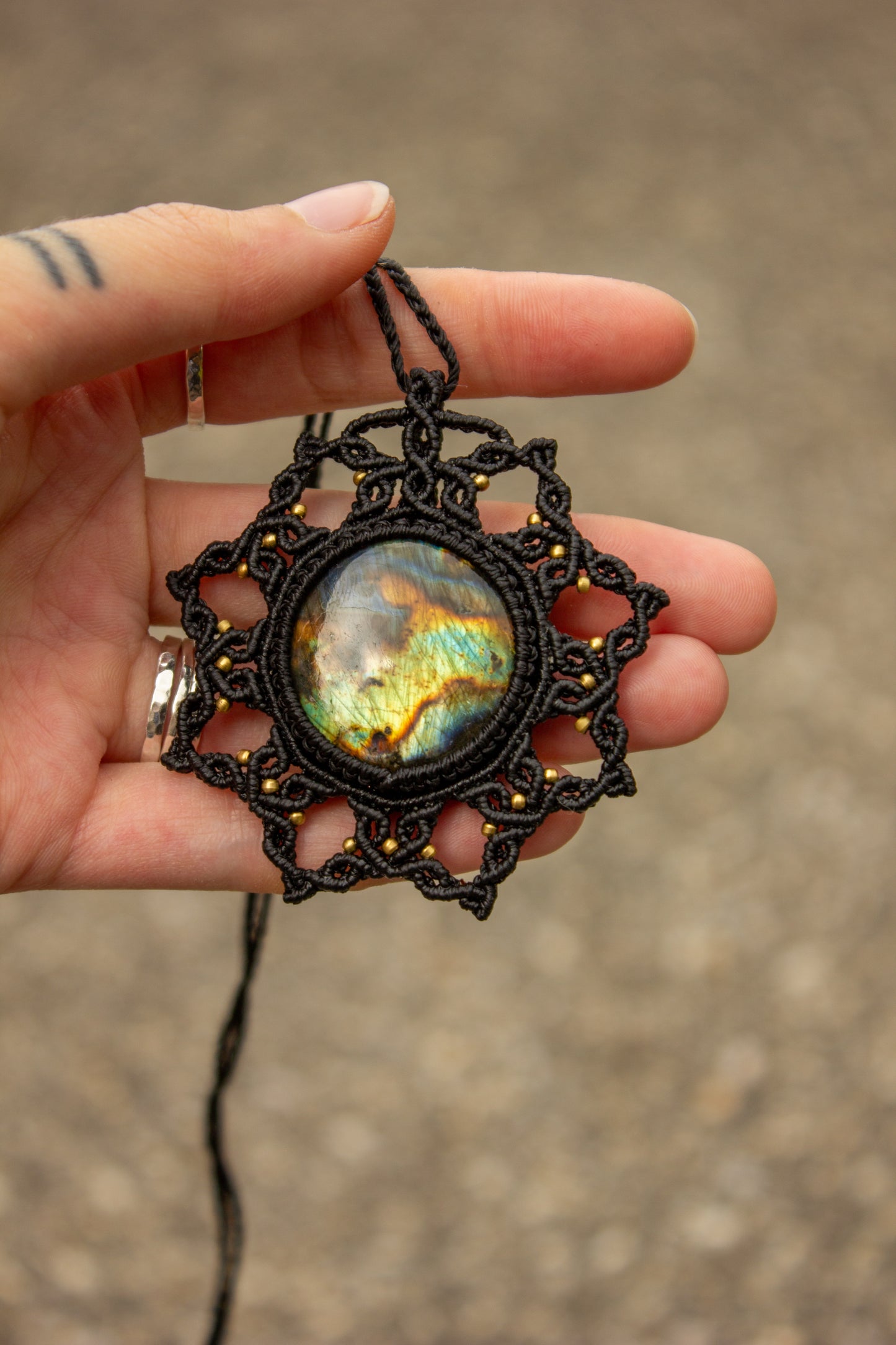 Labradorite macrame necklace