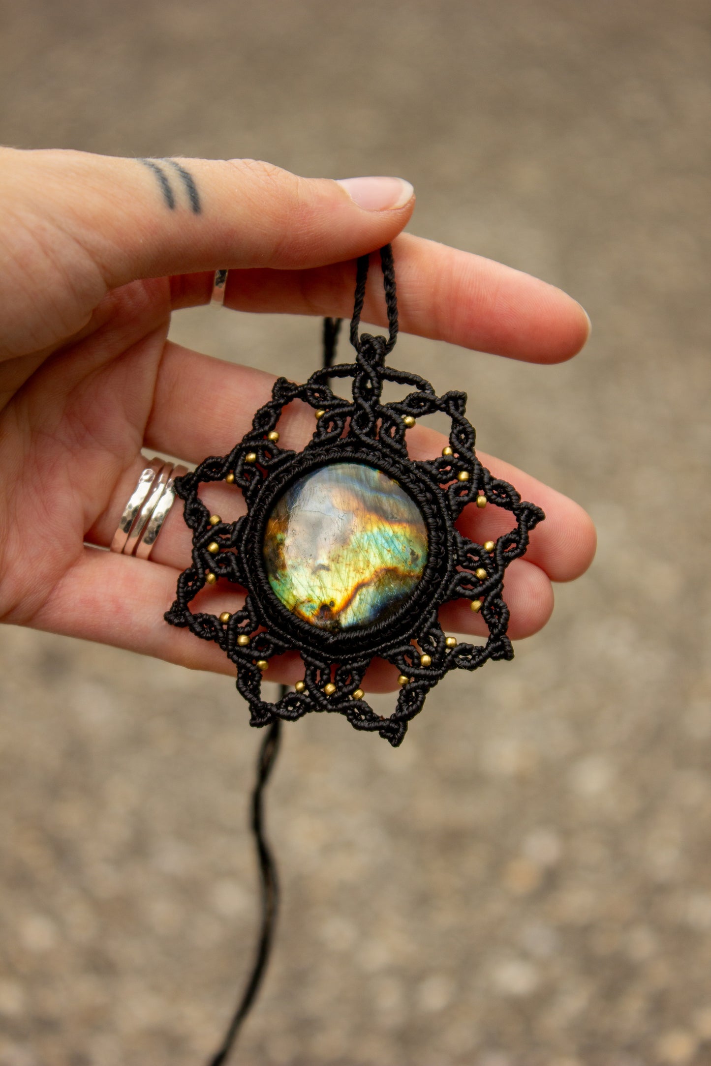 Labradorite macrame necklace