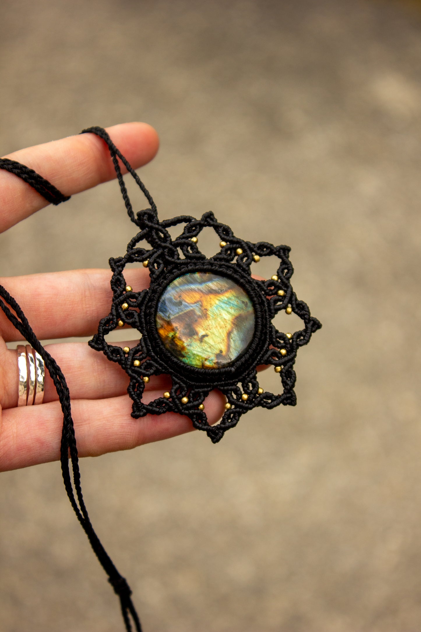 Labradorite macrame necklace