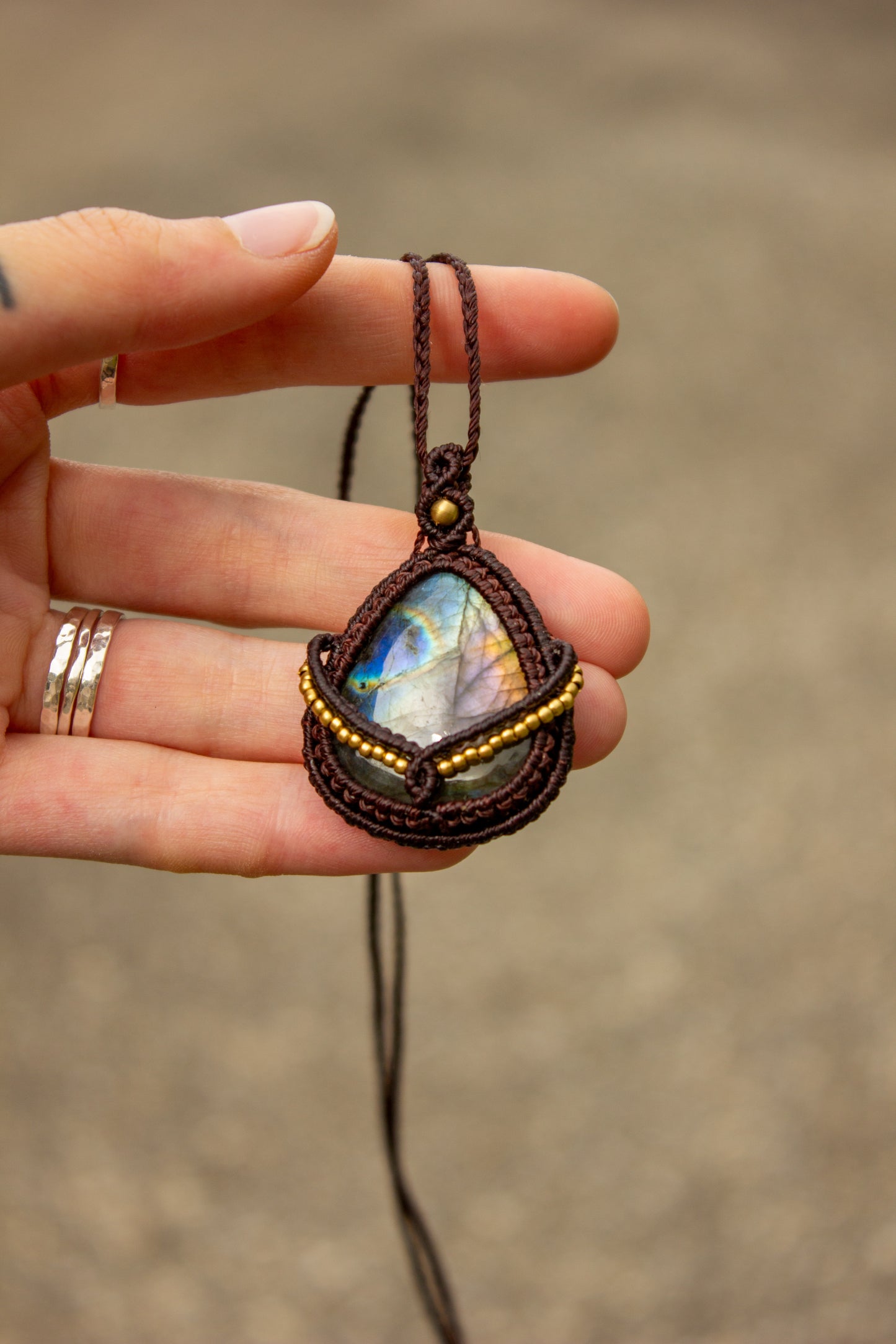 Labradorite macrame necklace