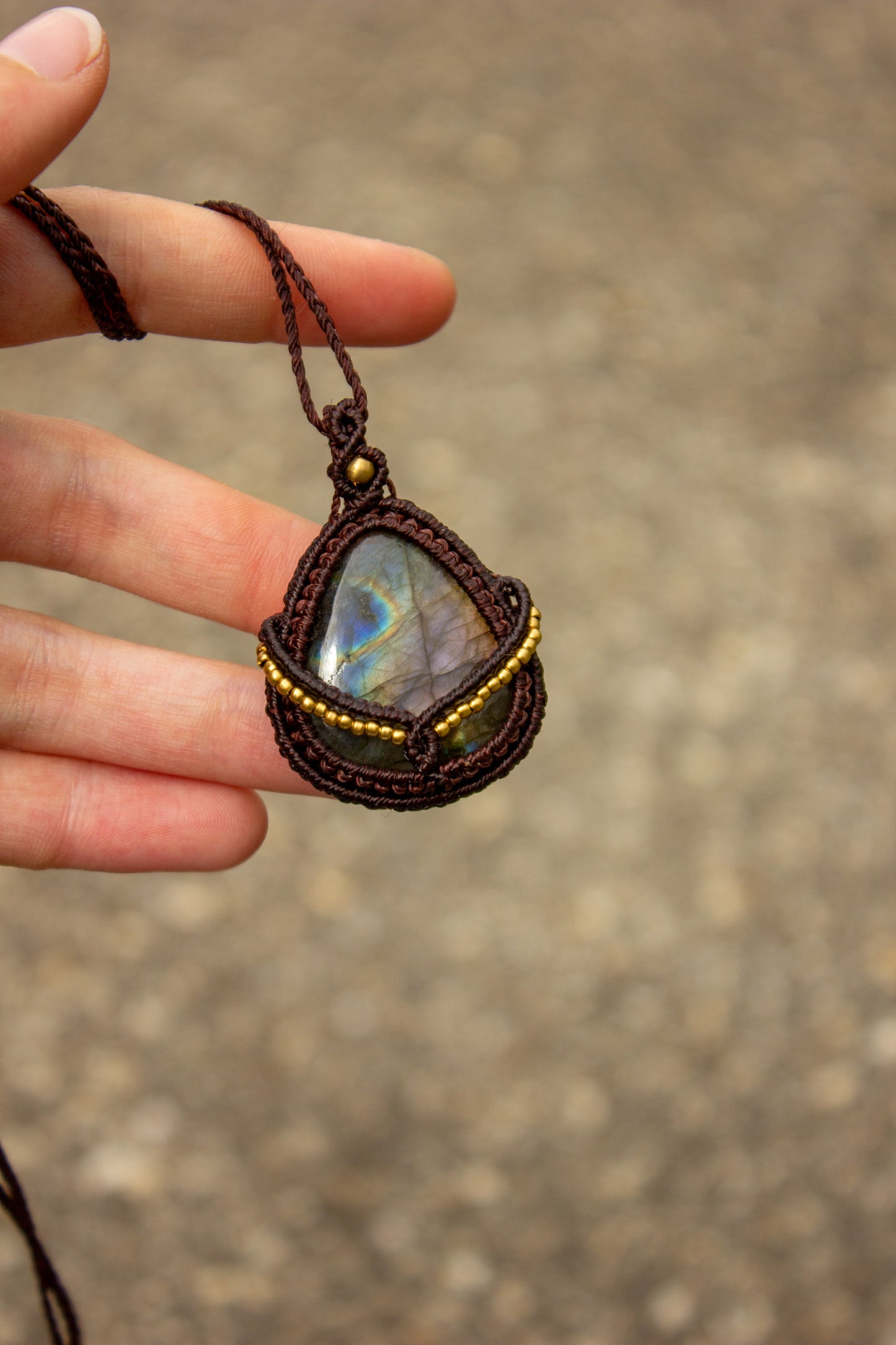 Labradorite macrame necklace