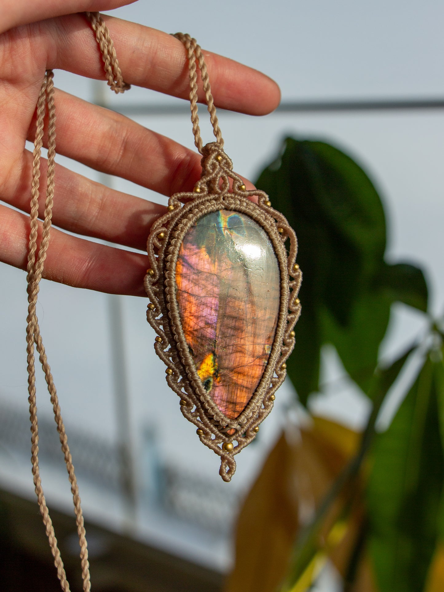 Labradorite macrame necklace