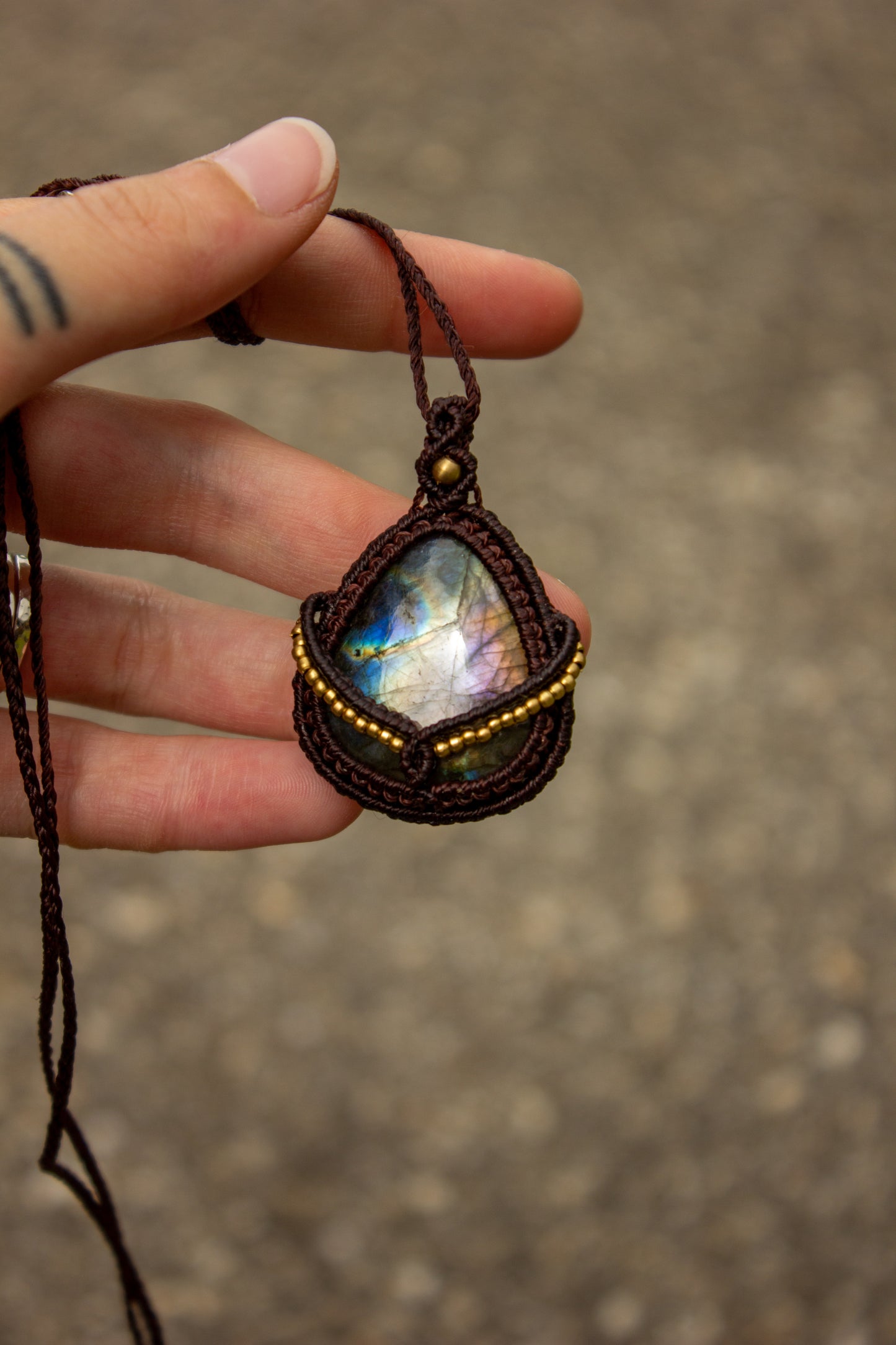 Labradorite macrame necklace