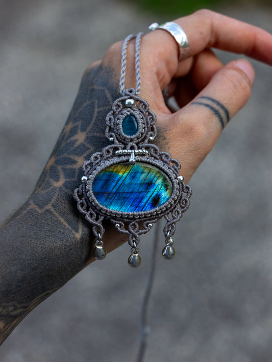 Labradorite & Cat's Eye necklace