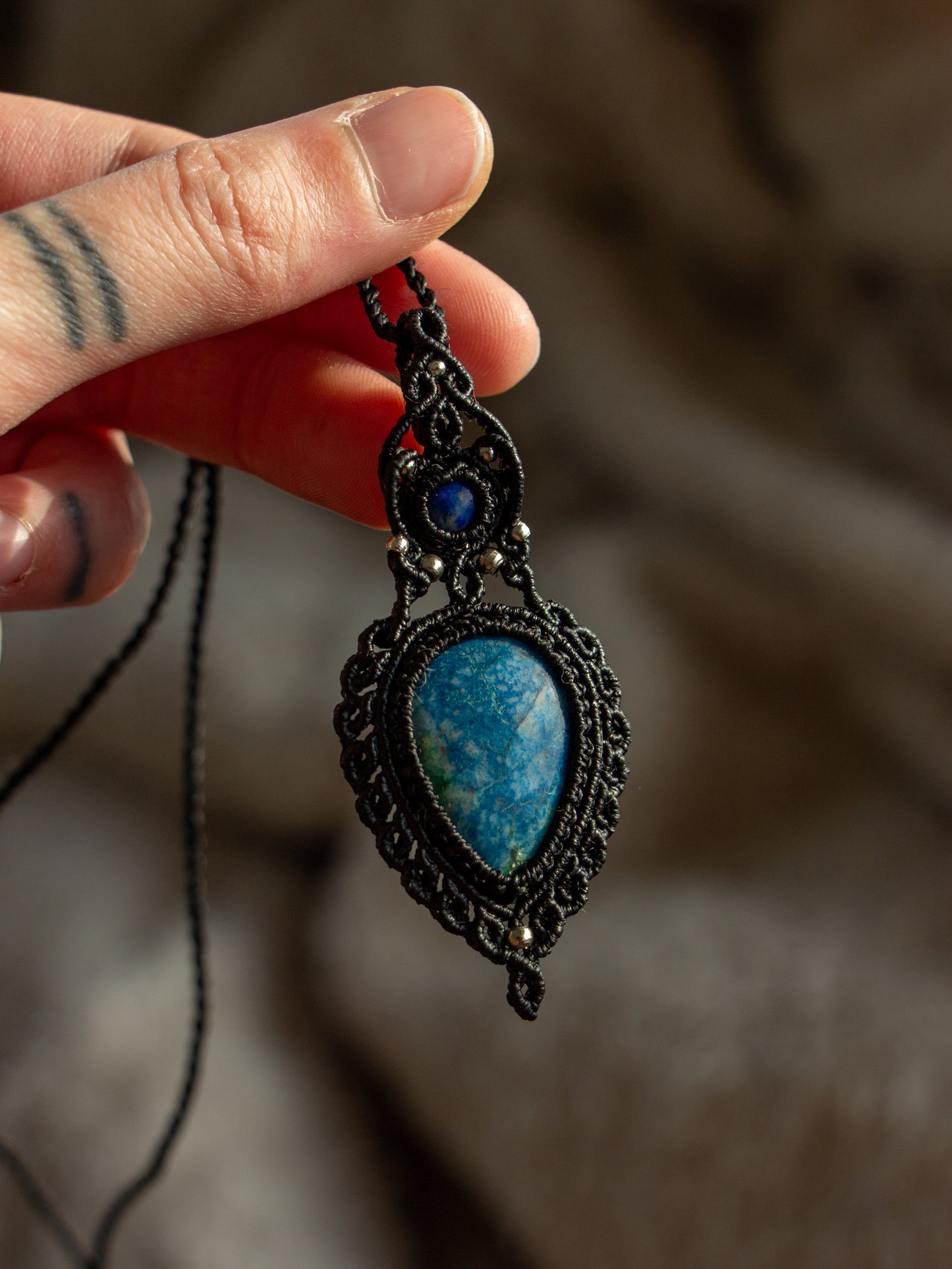 Lapis Lazuli & Shattukite macrame necklace