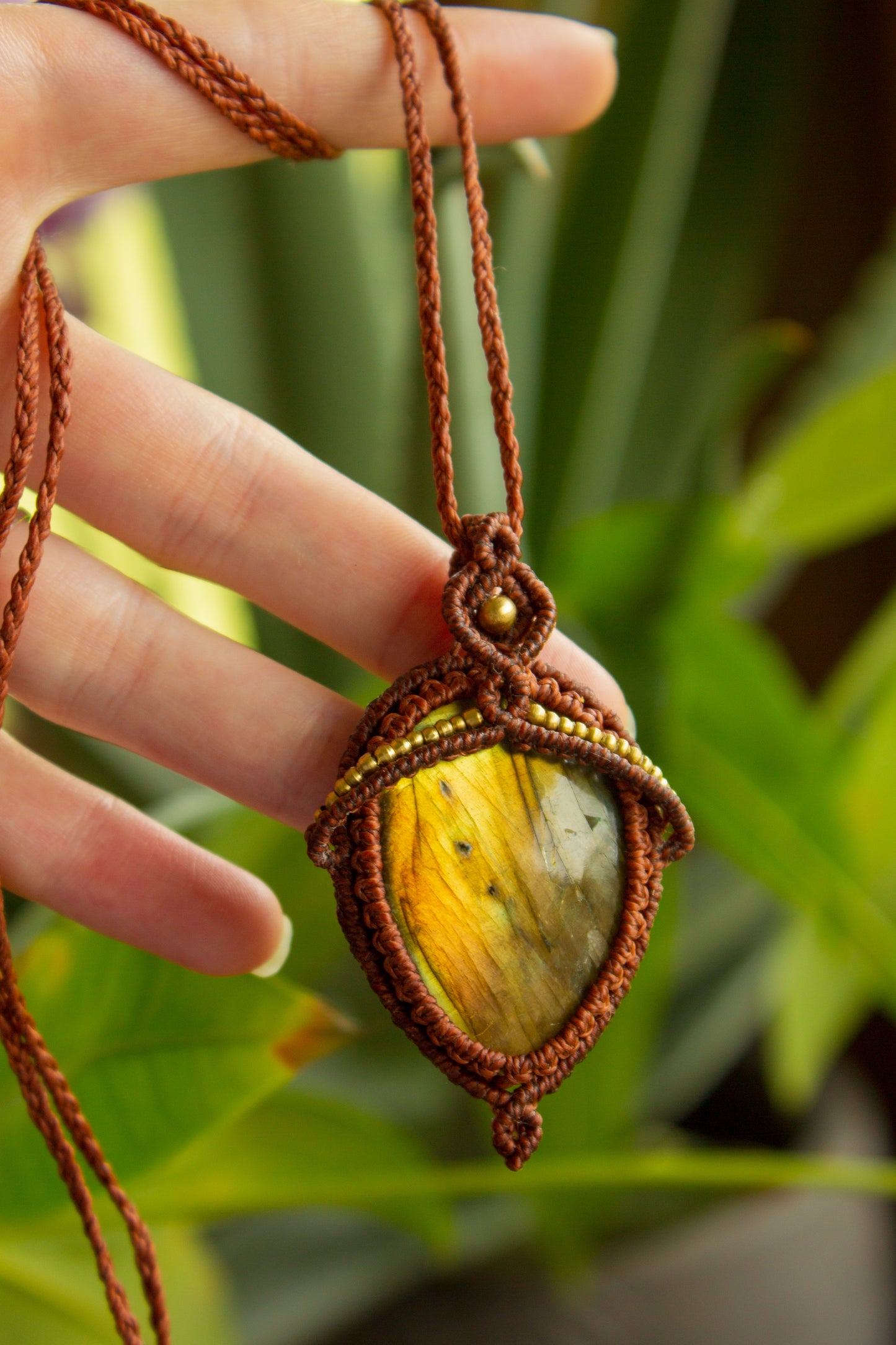 Hanoi • Labradorite macrame necklace