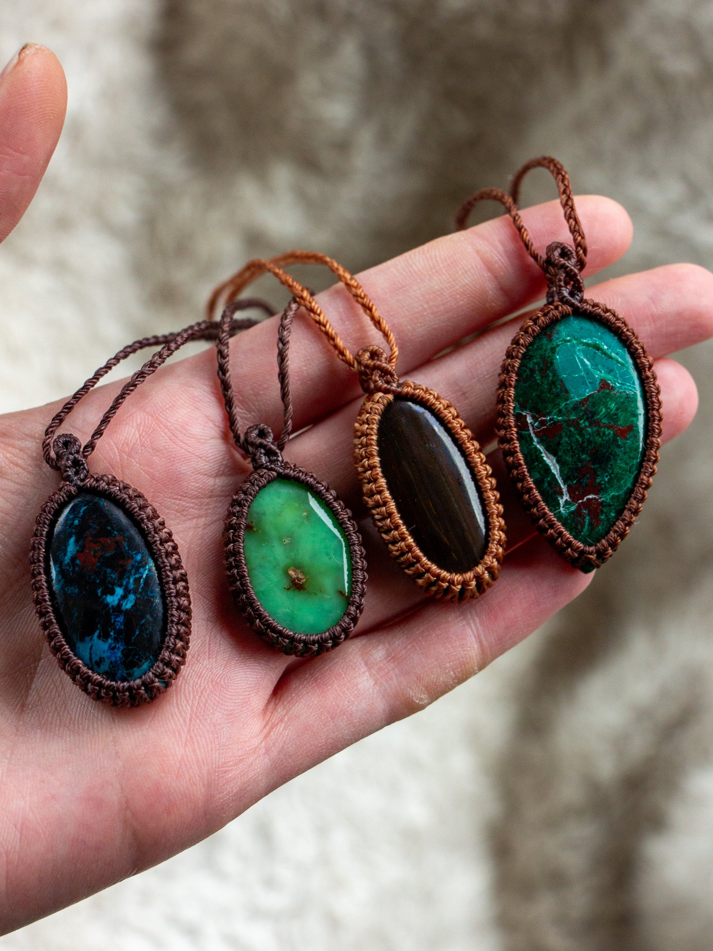 ~ affordables ~ simple macrame necklace