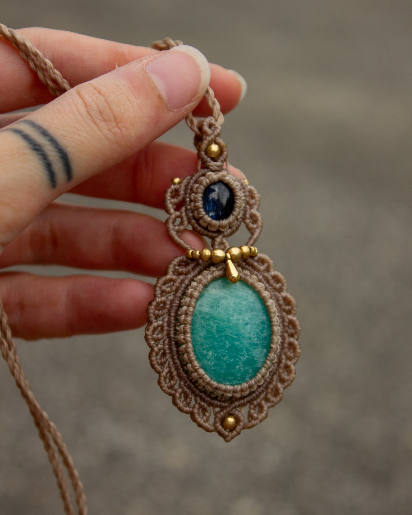 Kyanite & Amazonite macrame necklace