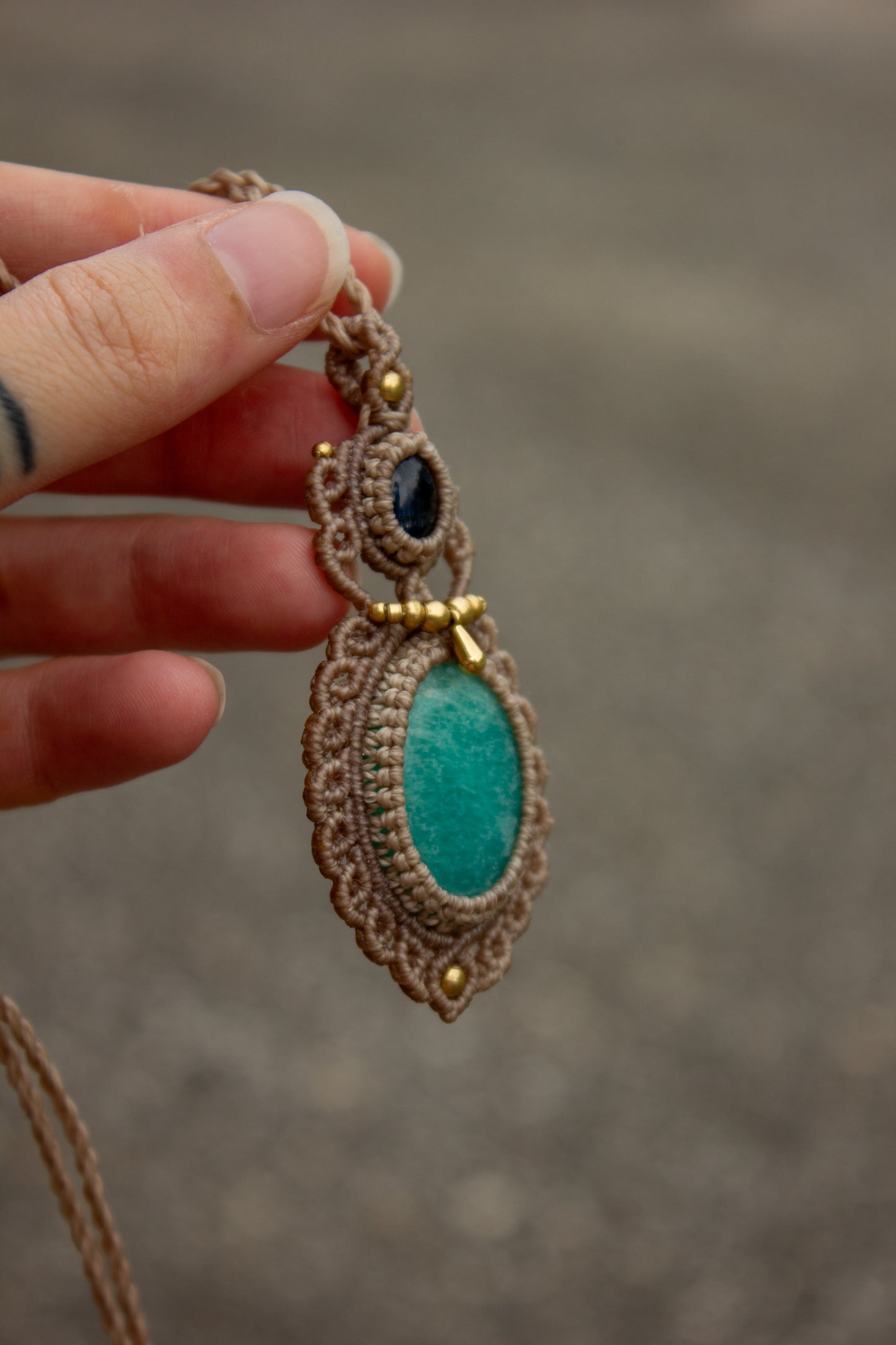 Kyanite & Amazonite macrame necklace