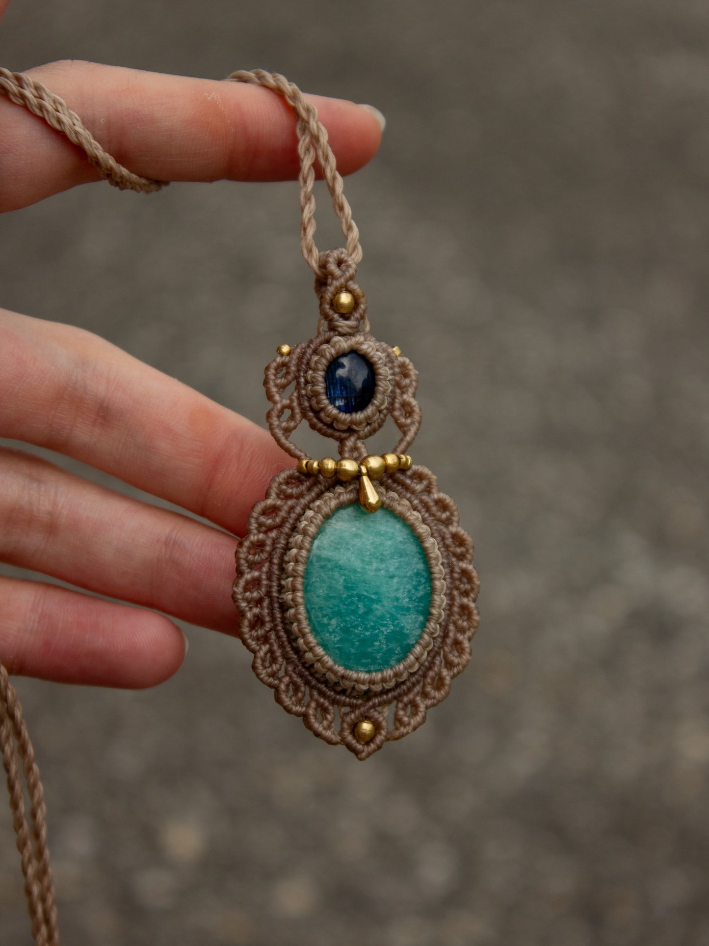 Kyanite & Amazonite macrame necklace