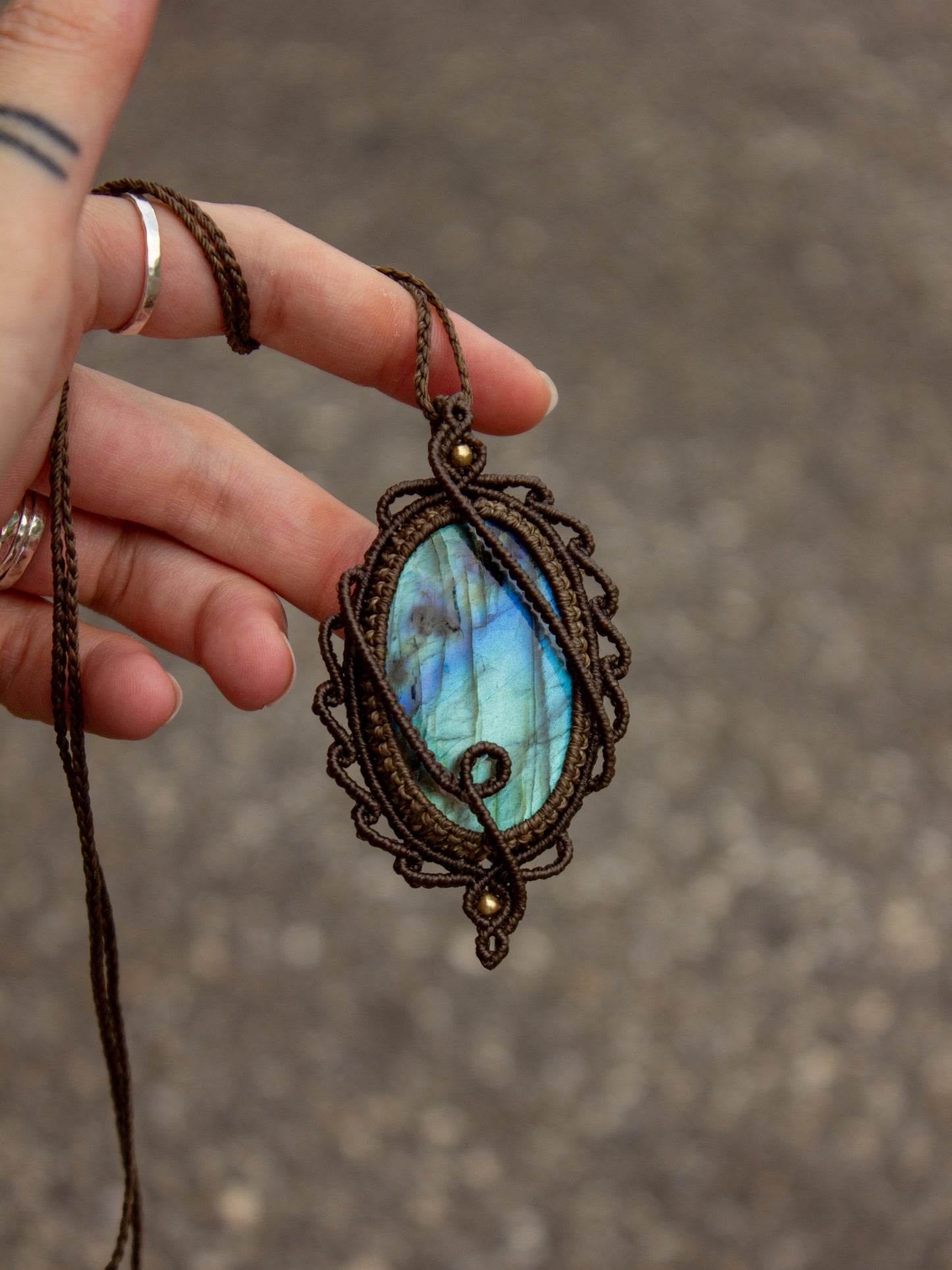 Labradorite macrame necklace