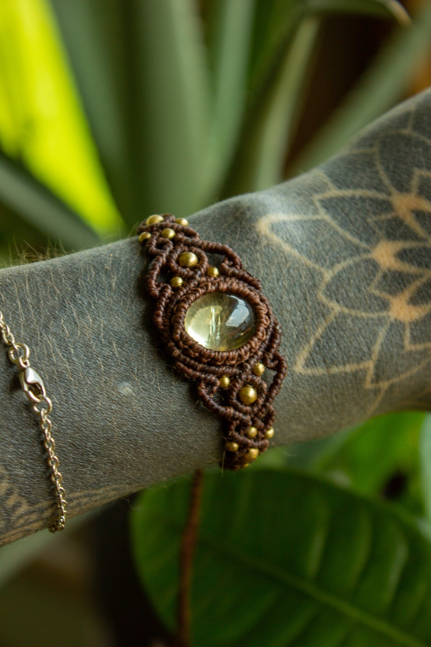 Citrine macrame bracelet
