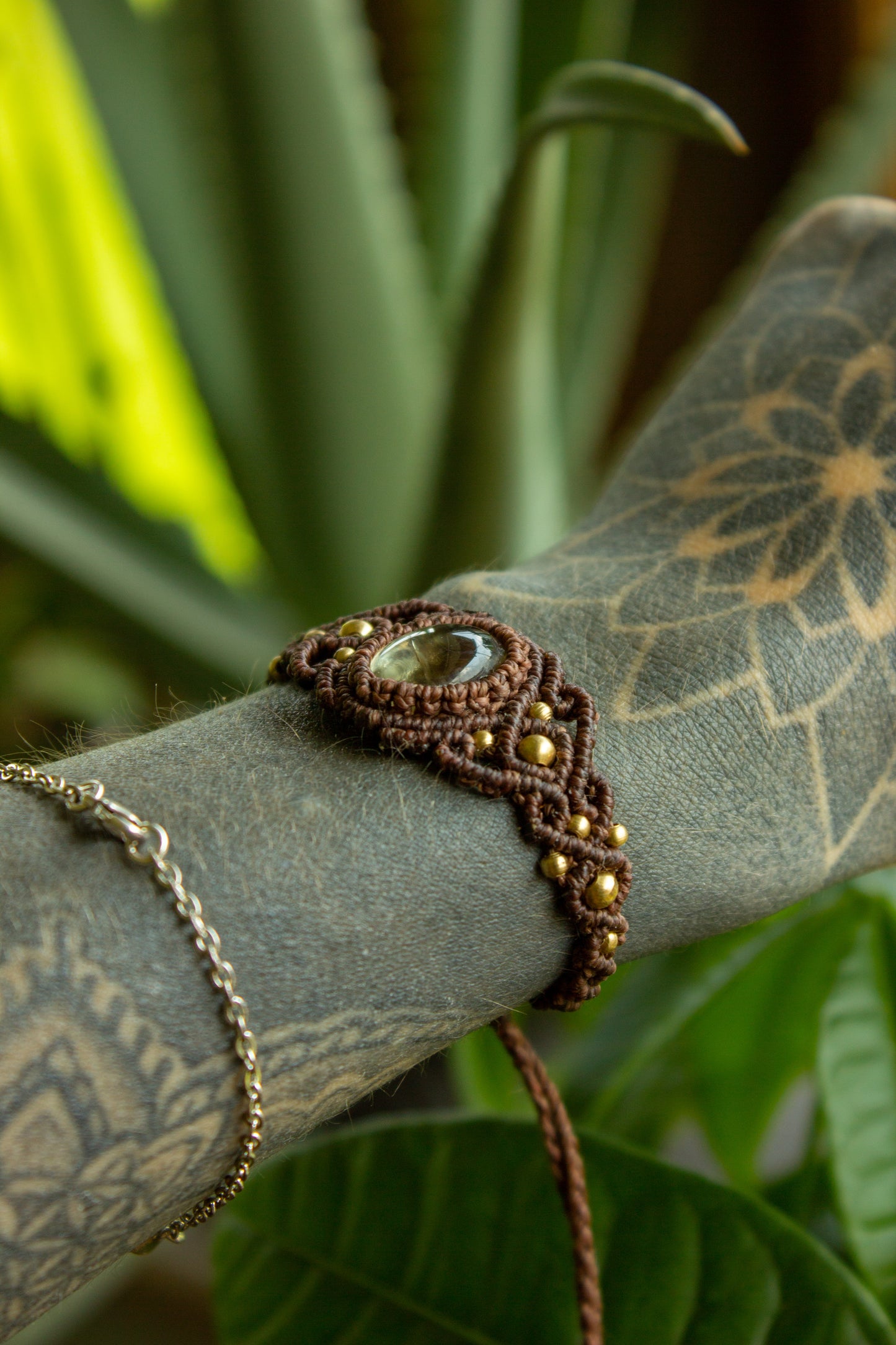 Citrine macrame bracelet