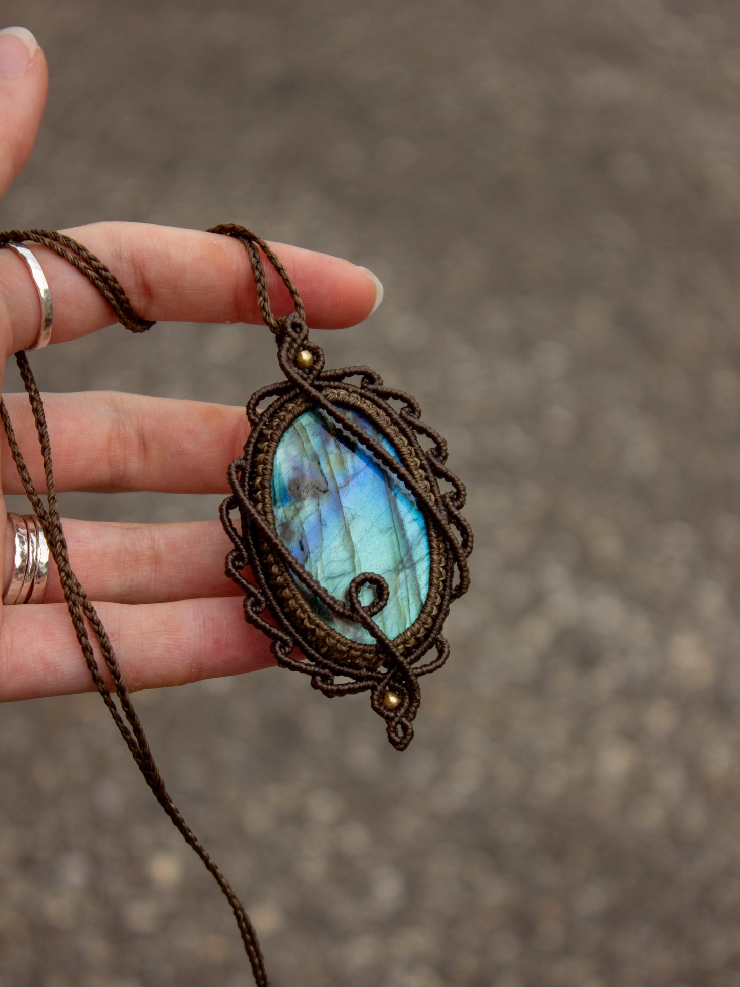 Labradorite macrame necklace