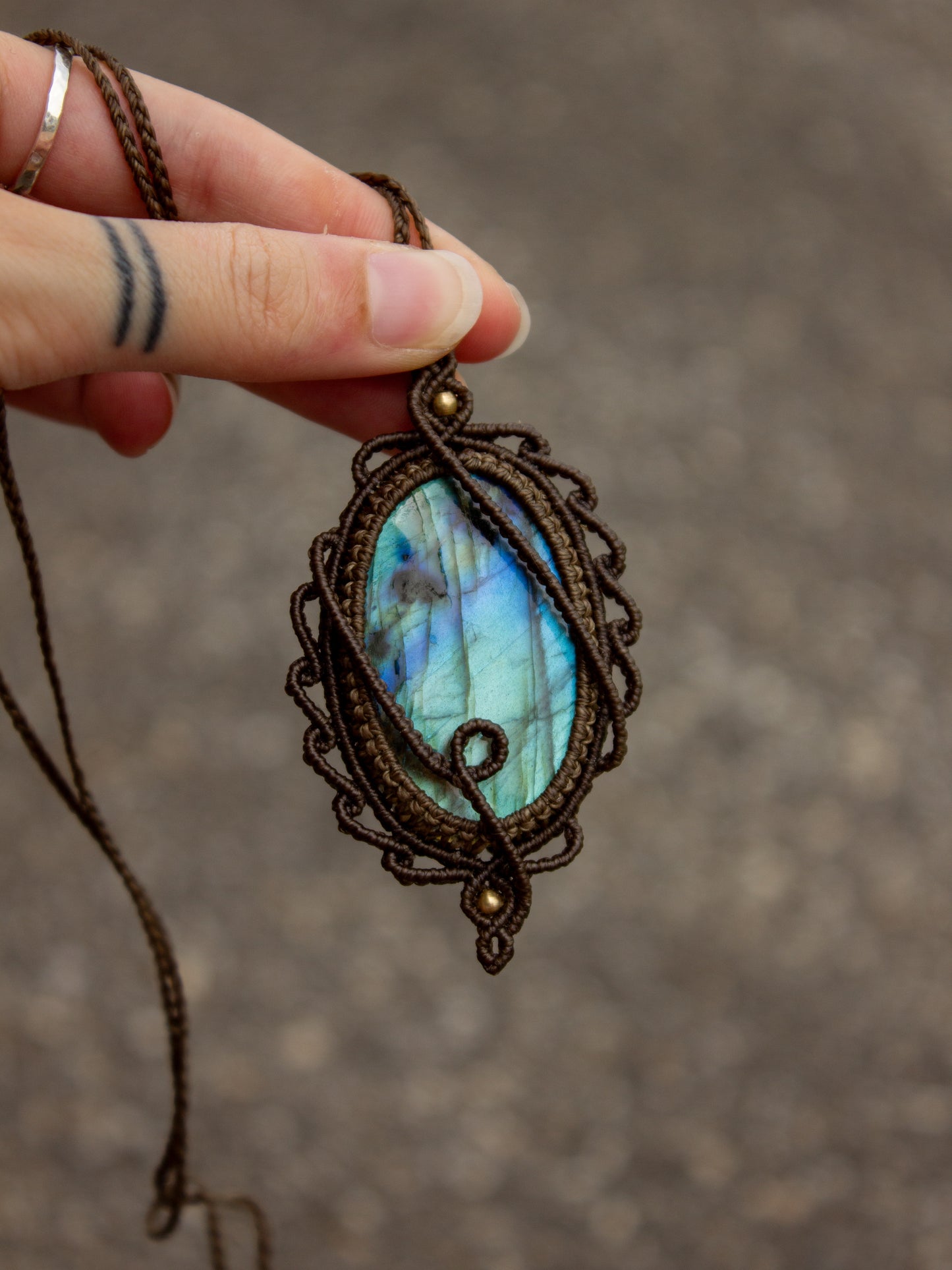 Labradorite macrame necklace