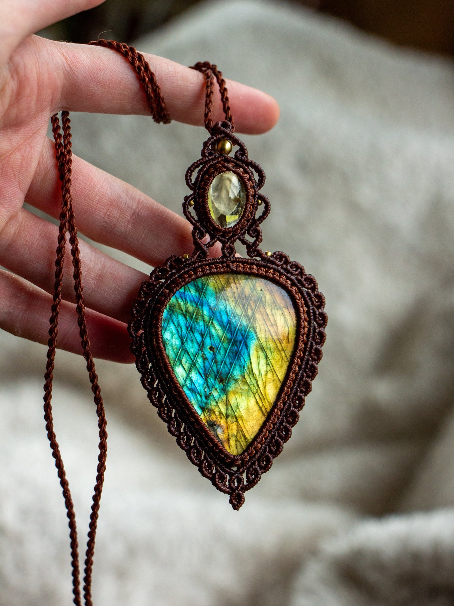 Lemon Quartz & Labradorite macrame necklace