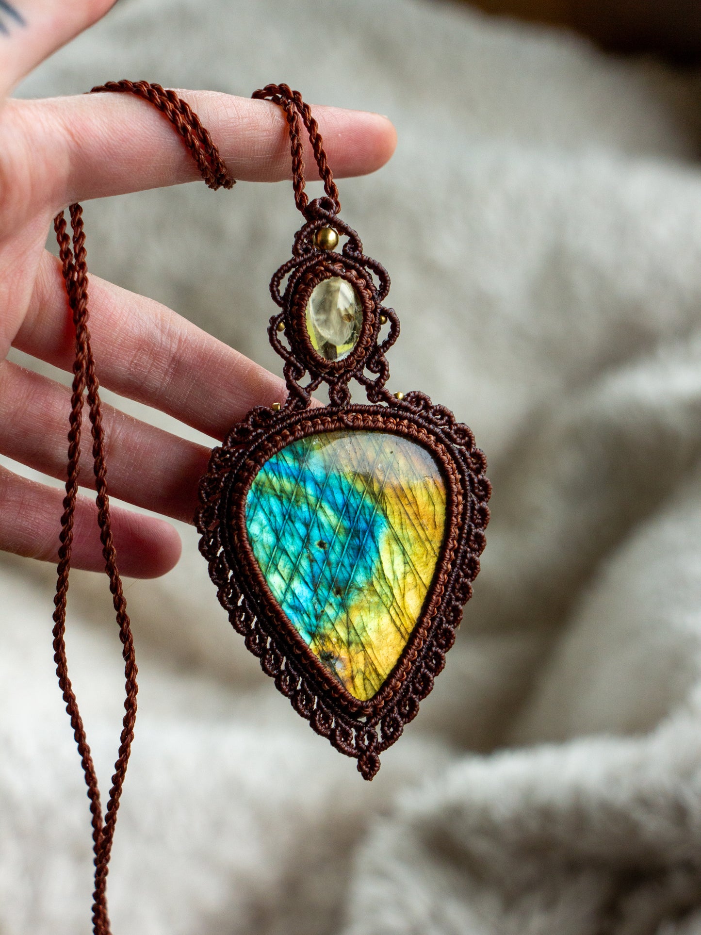 Lemon Quartz & Labradorite macrame necklace