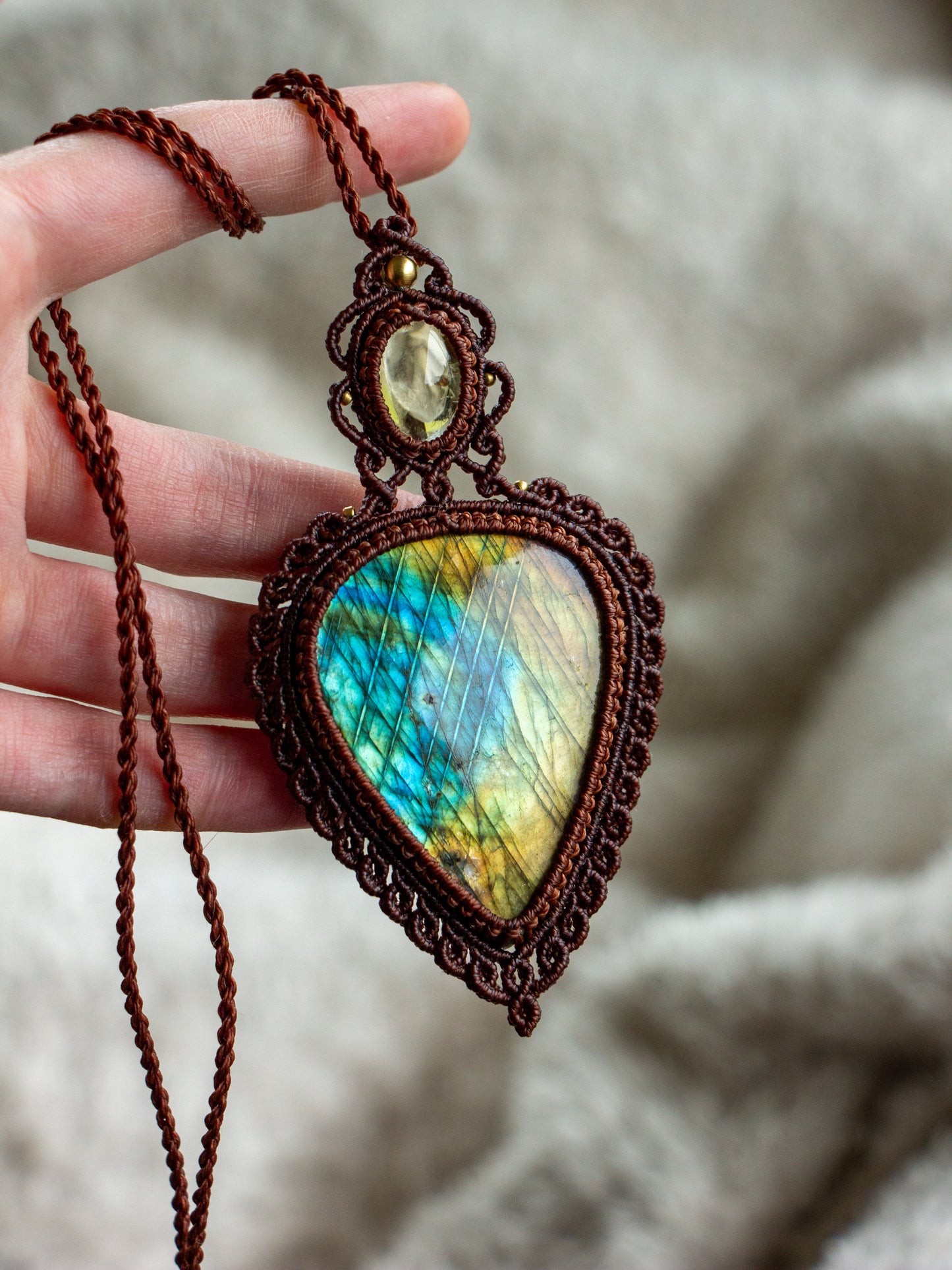 Lemon Quartz & Labradorite macrame necklace