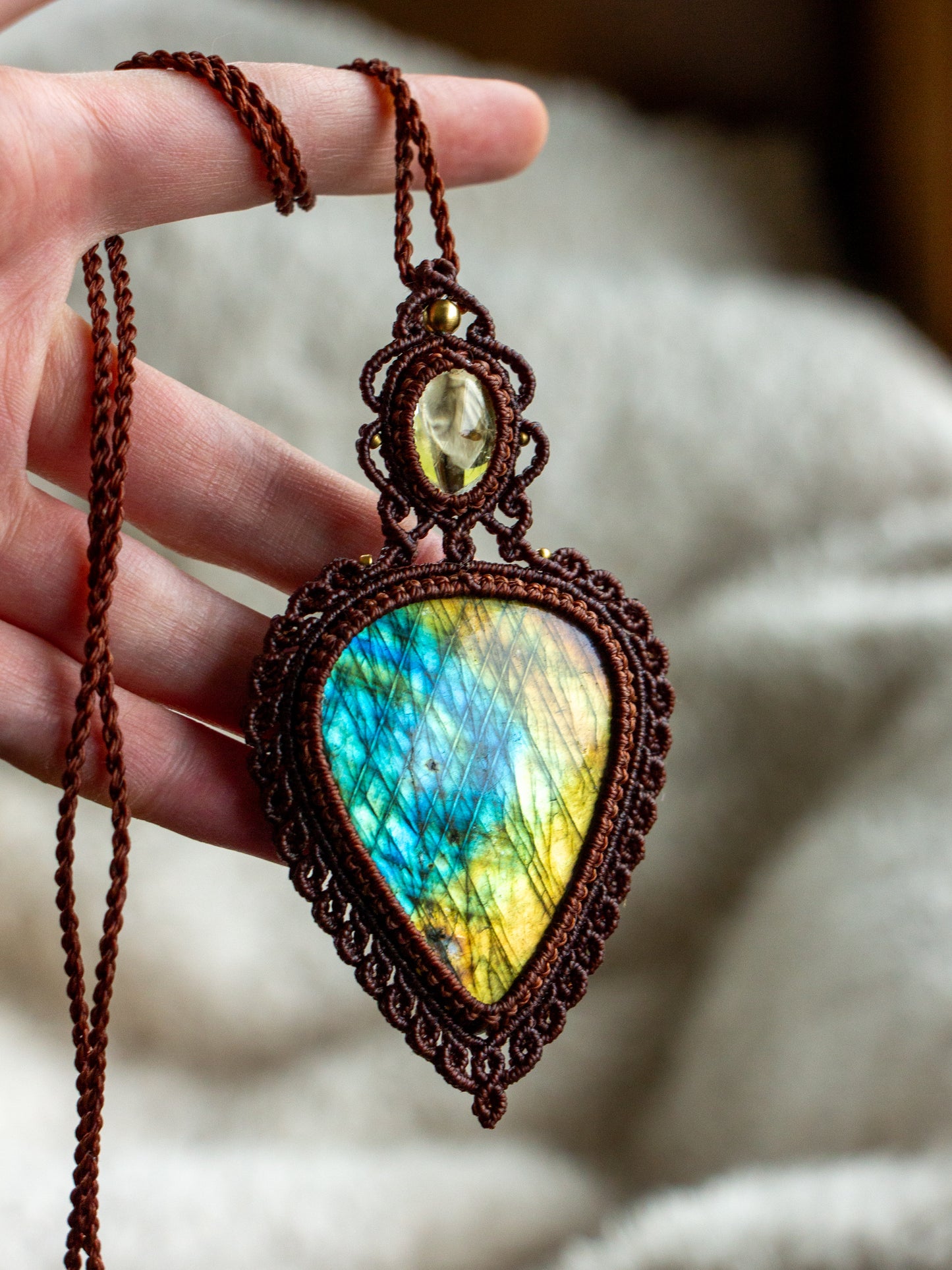 Lemon Quartz & Labradorite macrame necklace