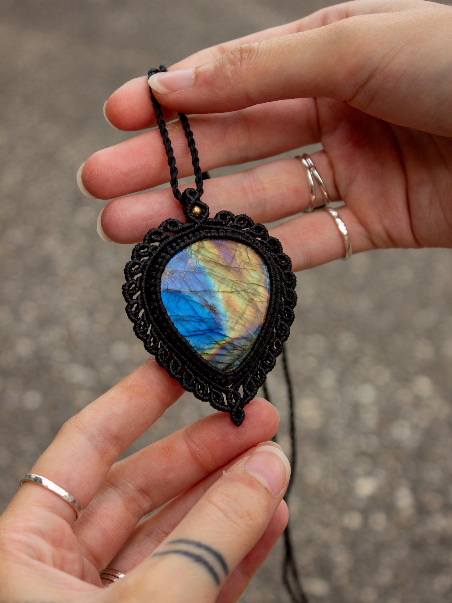 Labradorite macrame necklace