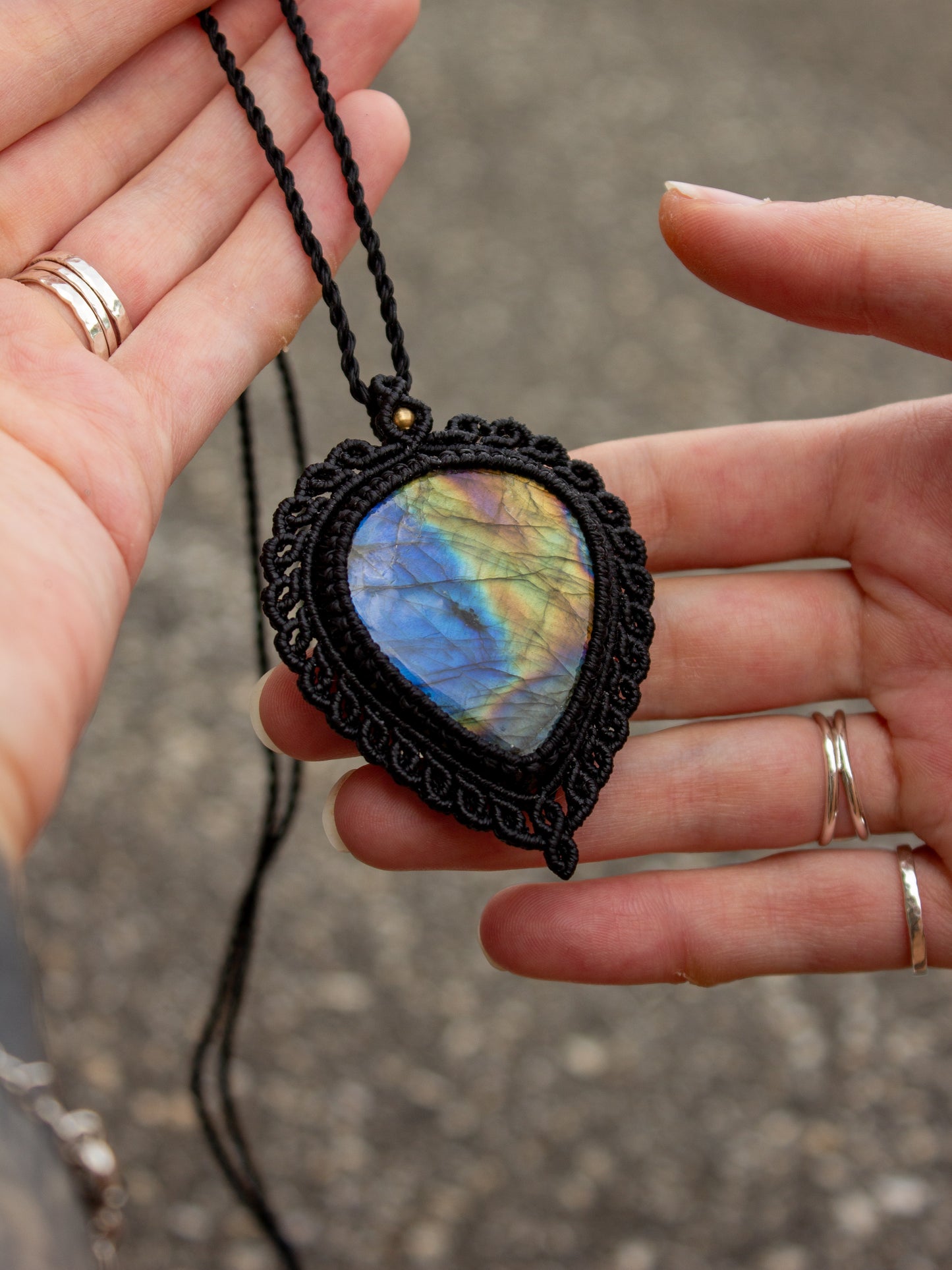 Labradorite macrame necklace