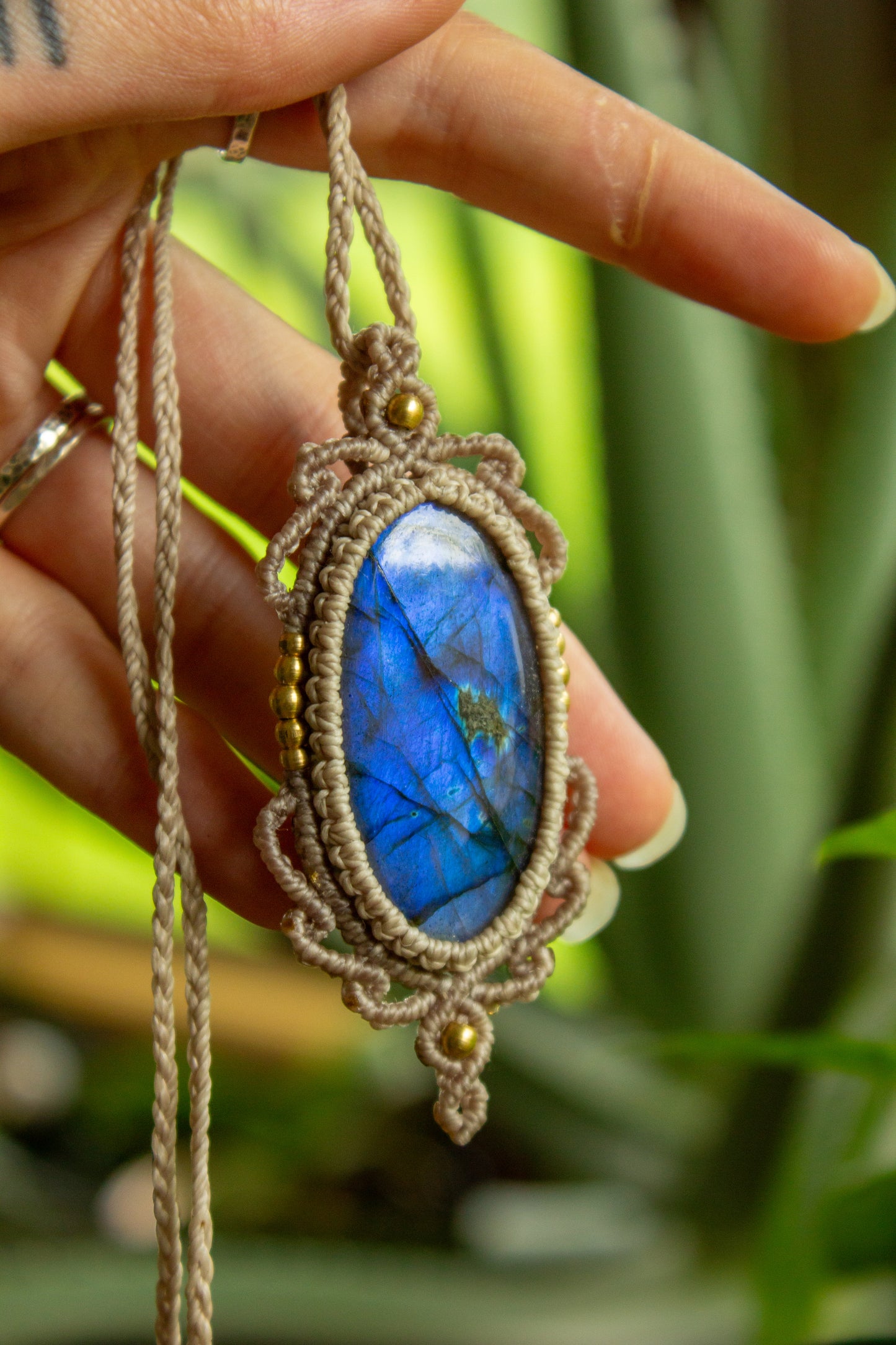 Hoi An • Labradorite macrame necklace