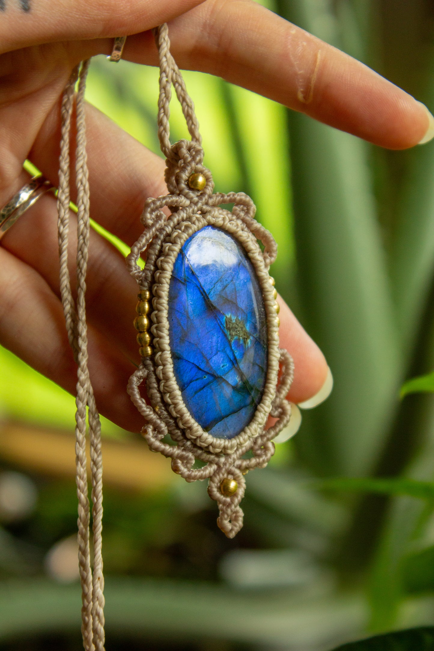 Hoi An • Labradorite macrame necklace
