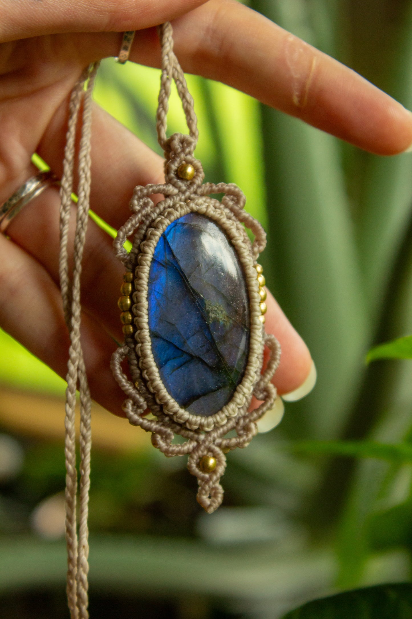 Hoi An • Labradorite macrame necklace