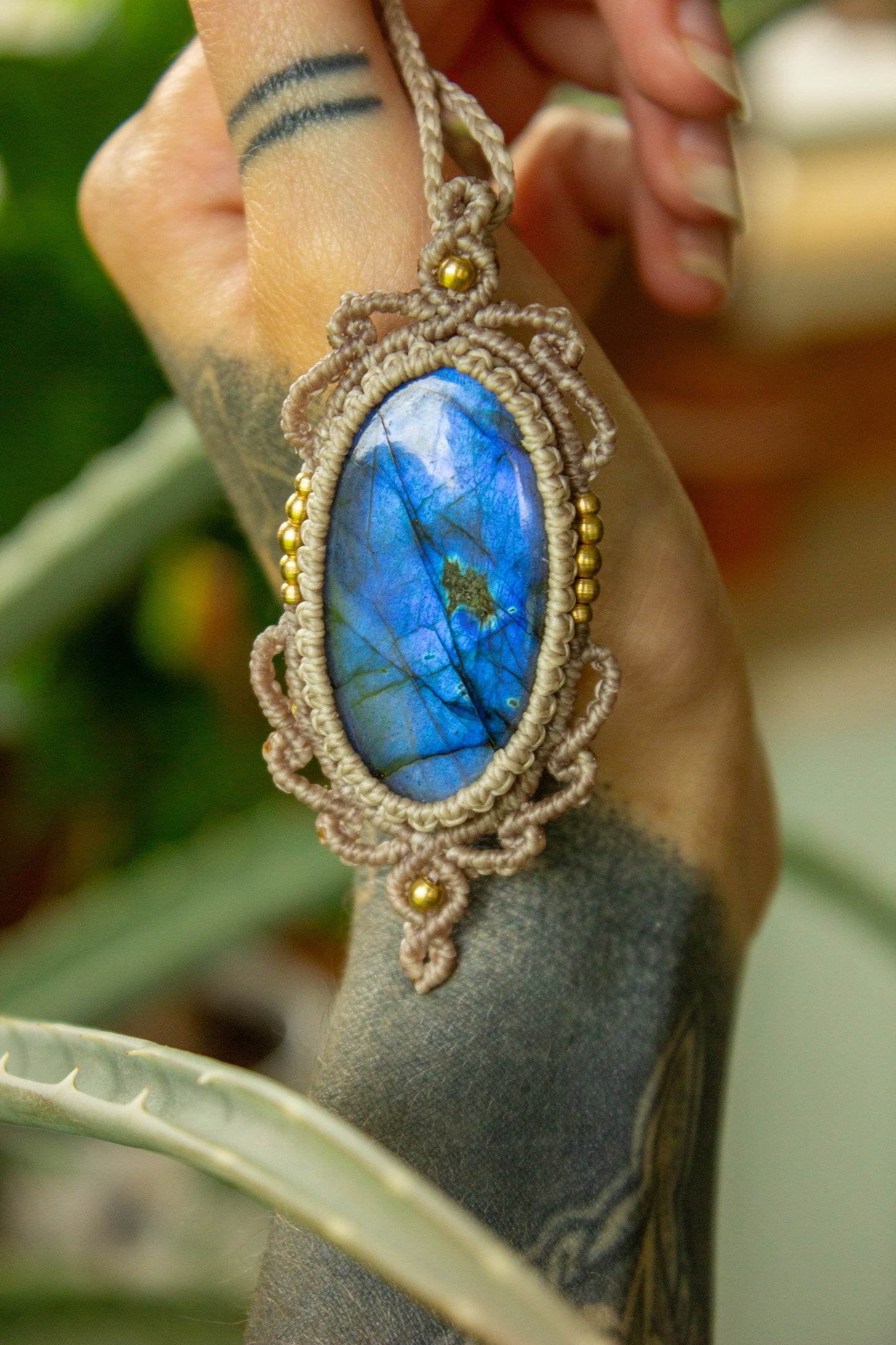 Hoi An • Labradorite macrame necklace