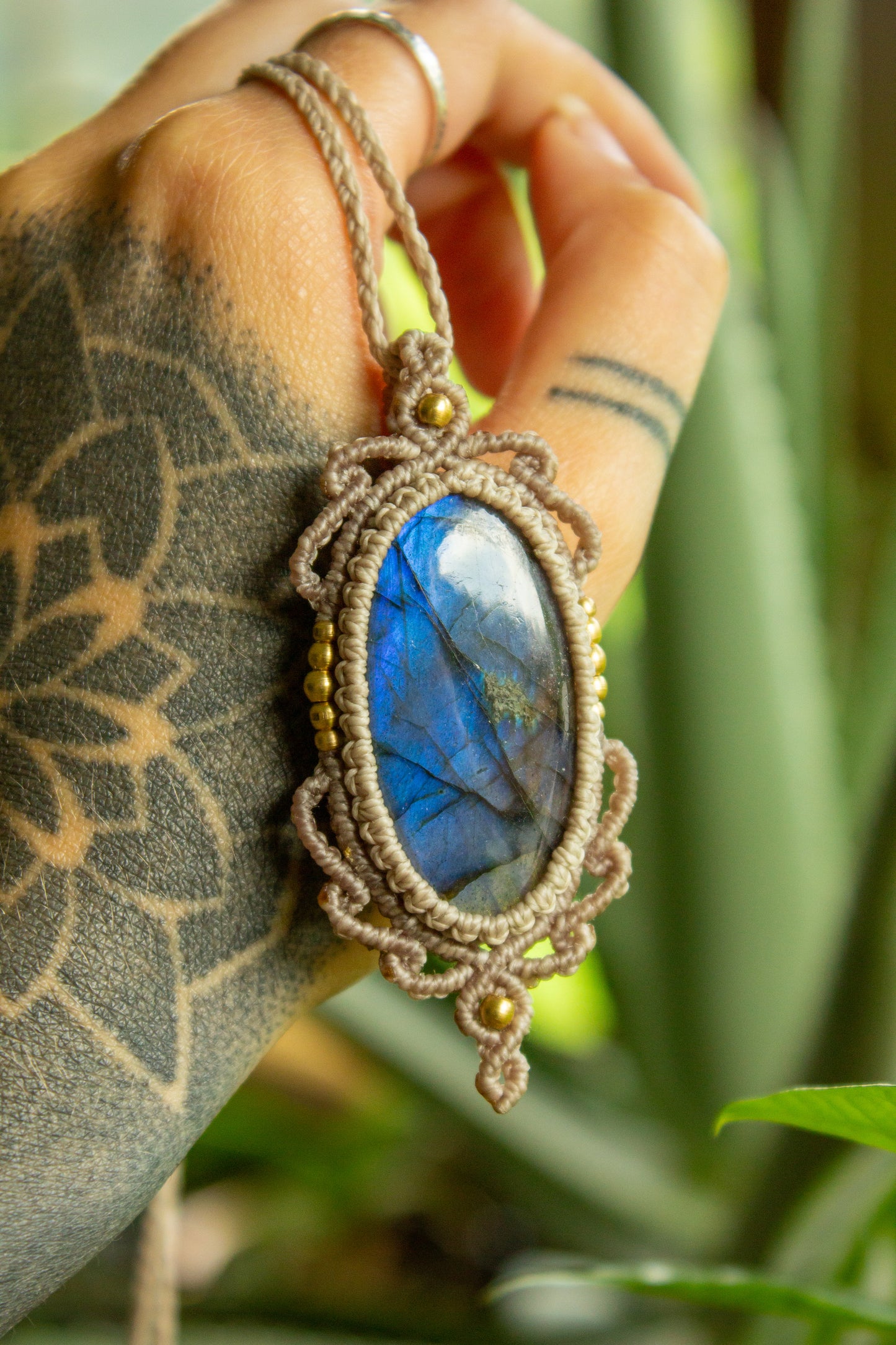 Hoi An • Labradorite macrame necklace