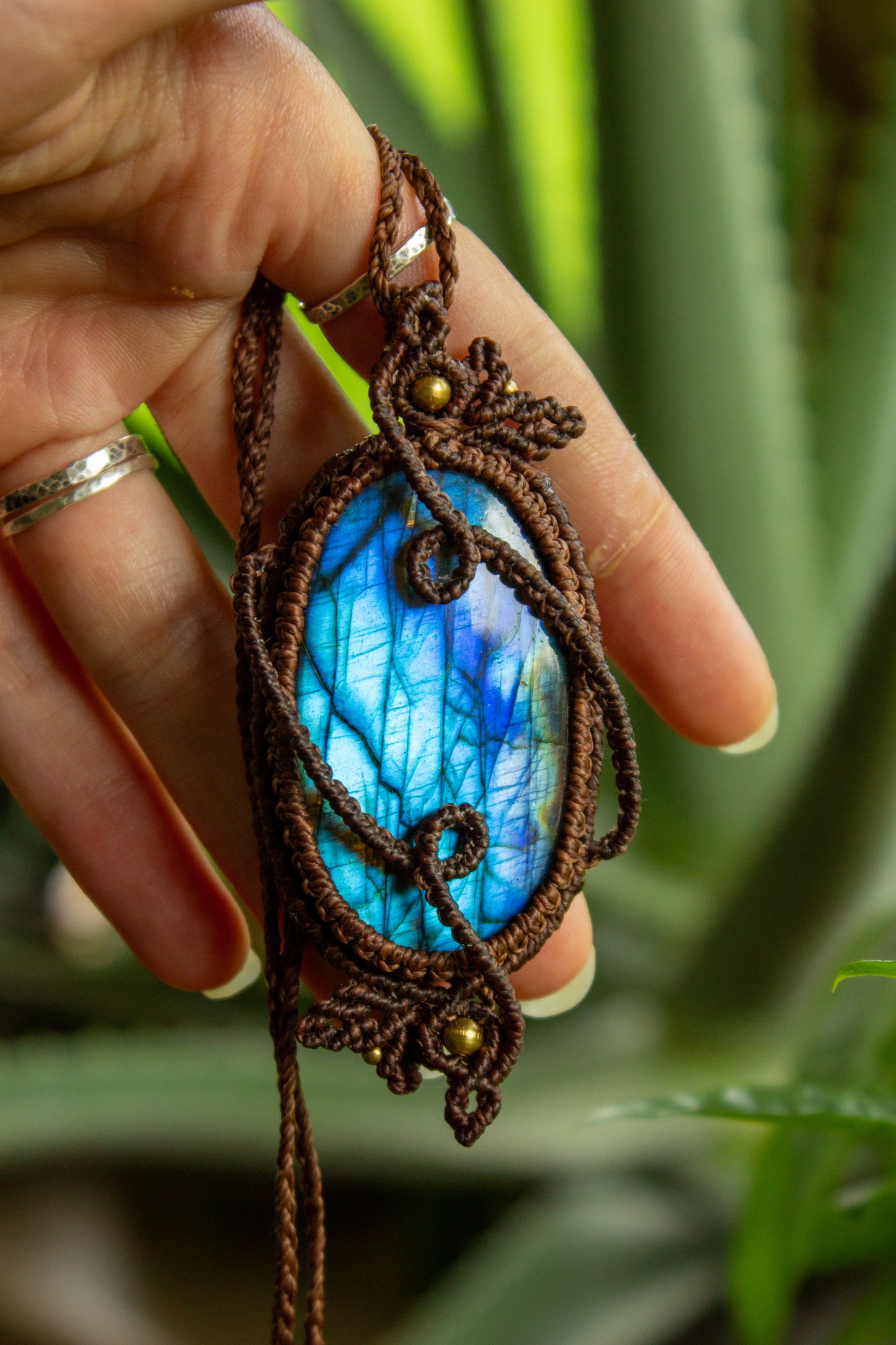 Hanoi • Labradorite macrame necklace