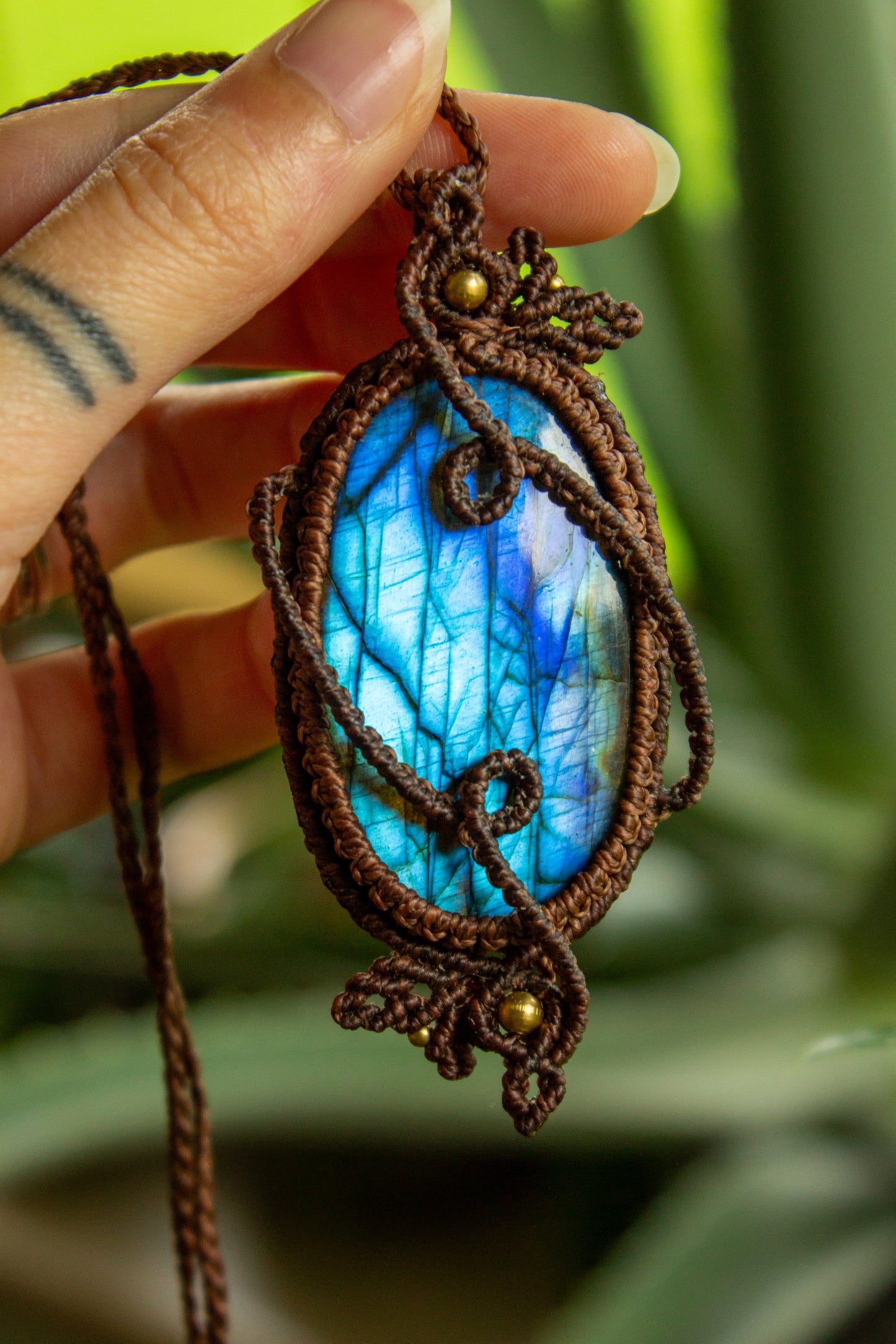 Hanoi • Labradorite macrame necklace
