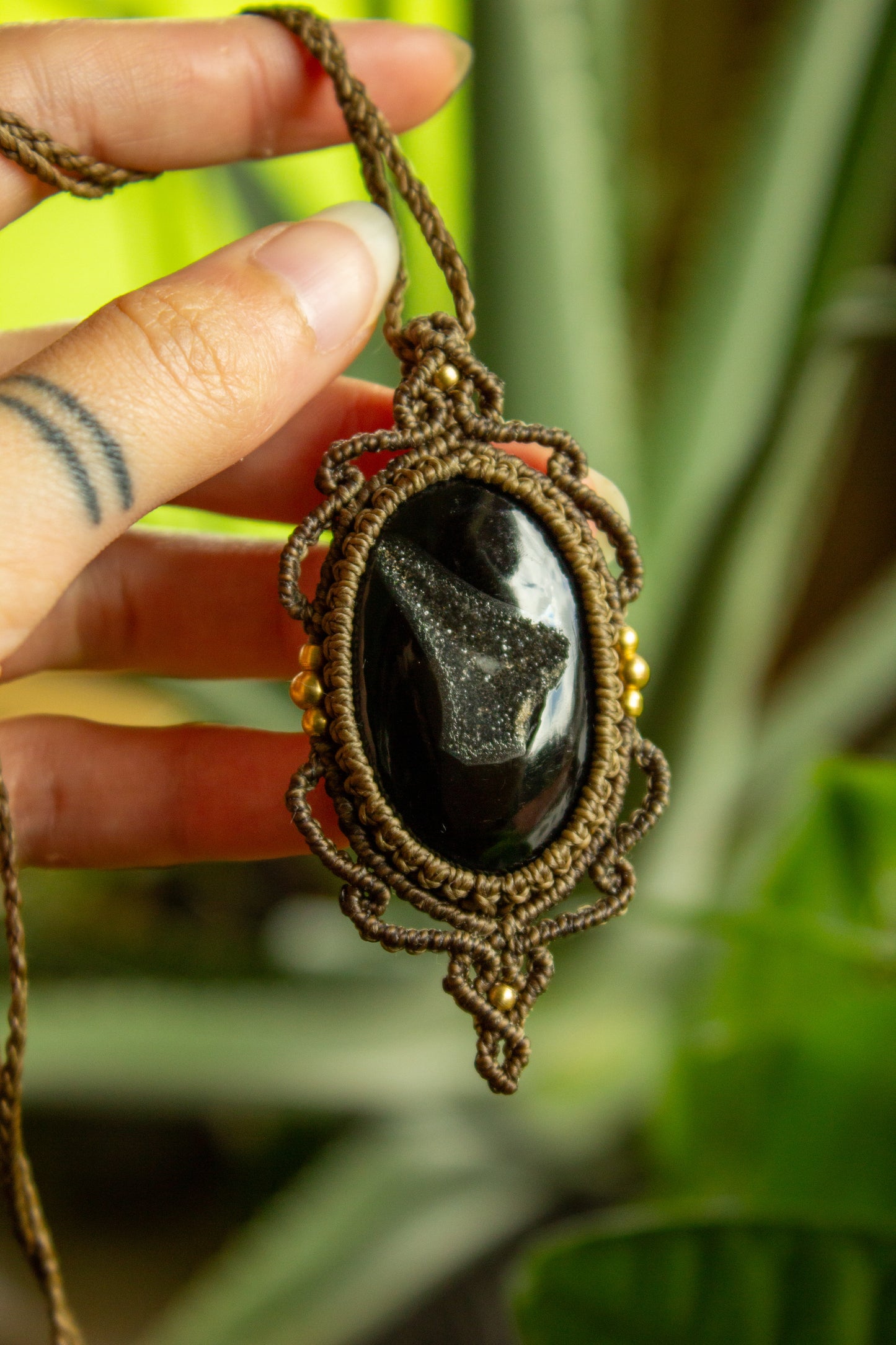 Sapa • Druzy Onyx macrame necklace