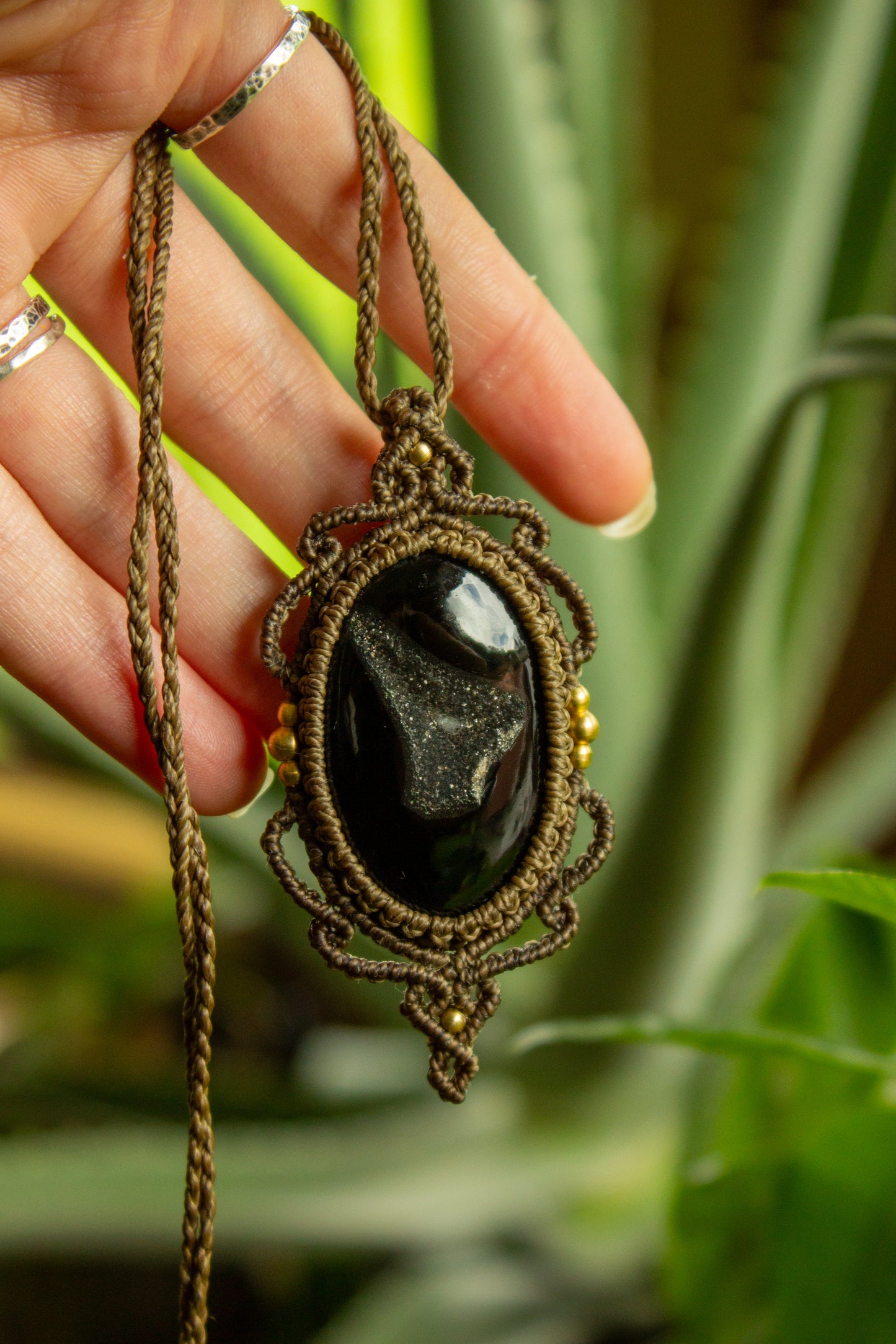 Sapa • Druzy Onyx macrame necklace
